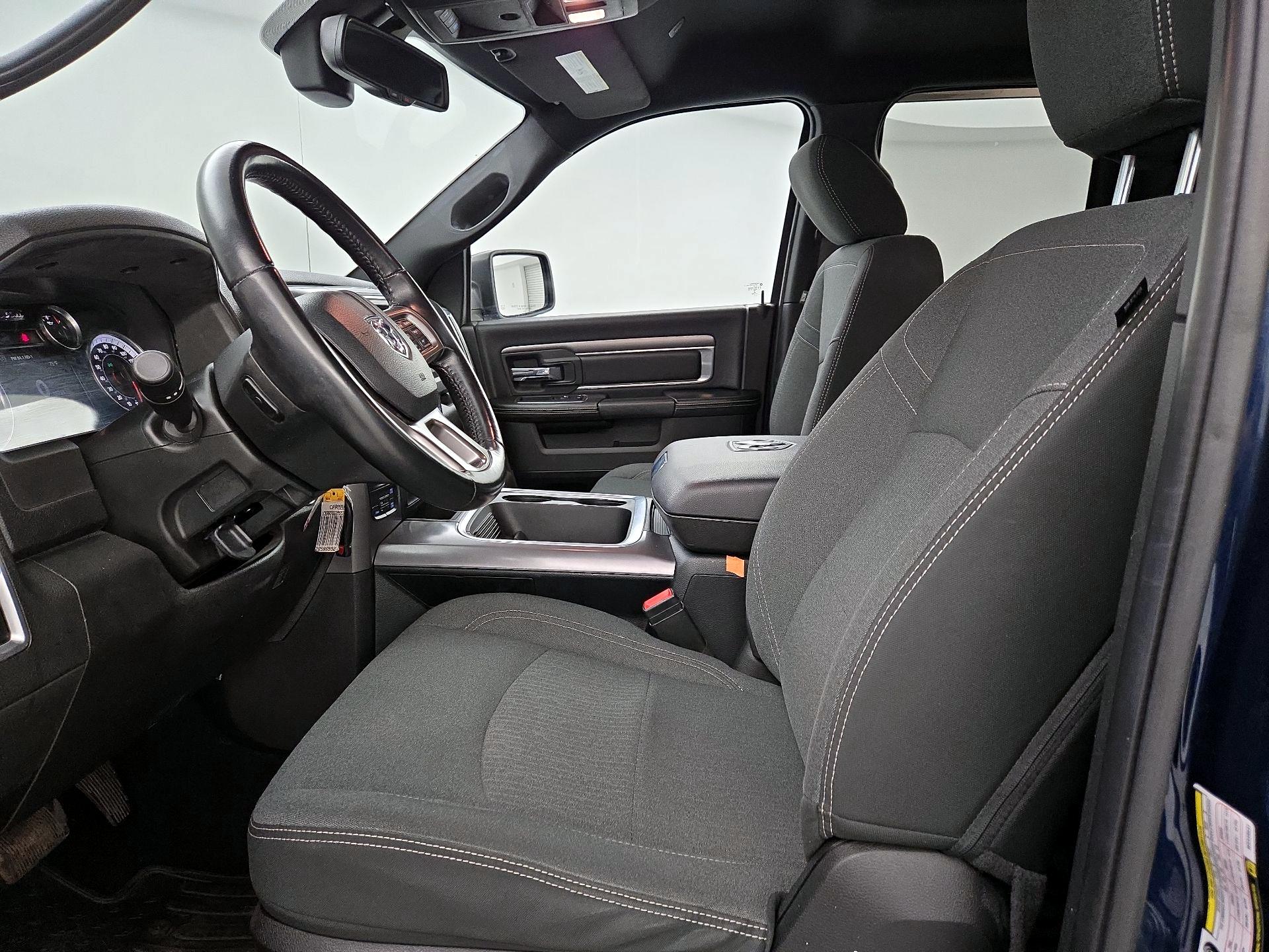 Thumbnail: 2021 RAM 1500 Classic - 11