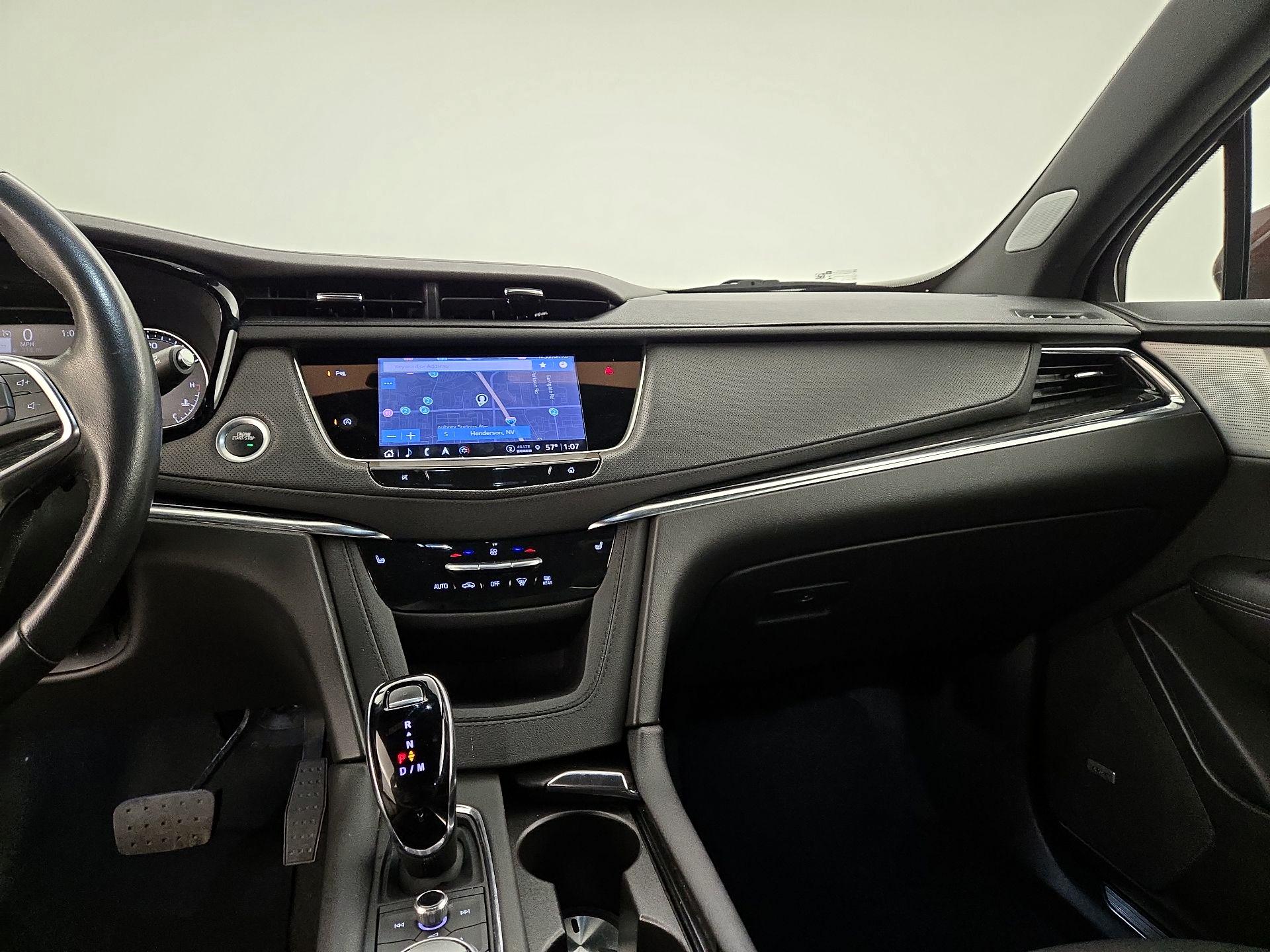 Thumbnail: 2023 Cadillac XT5 - 9