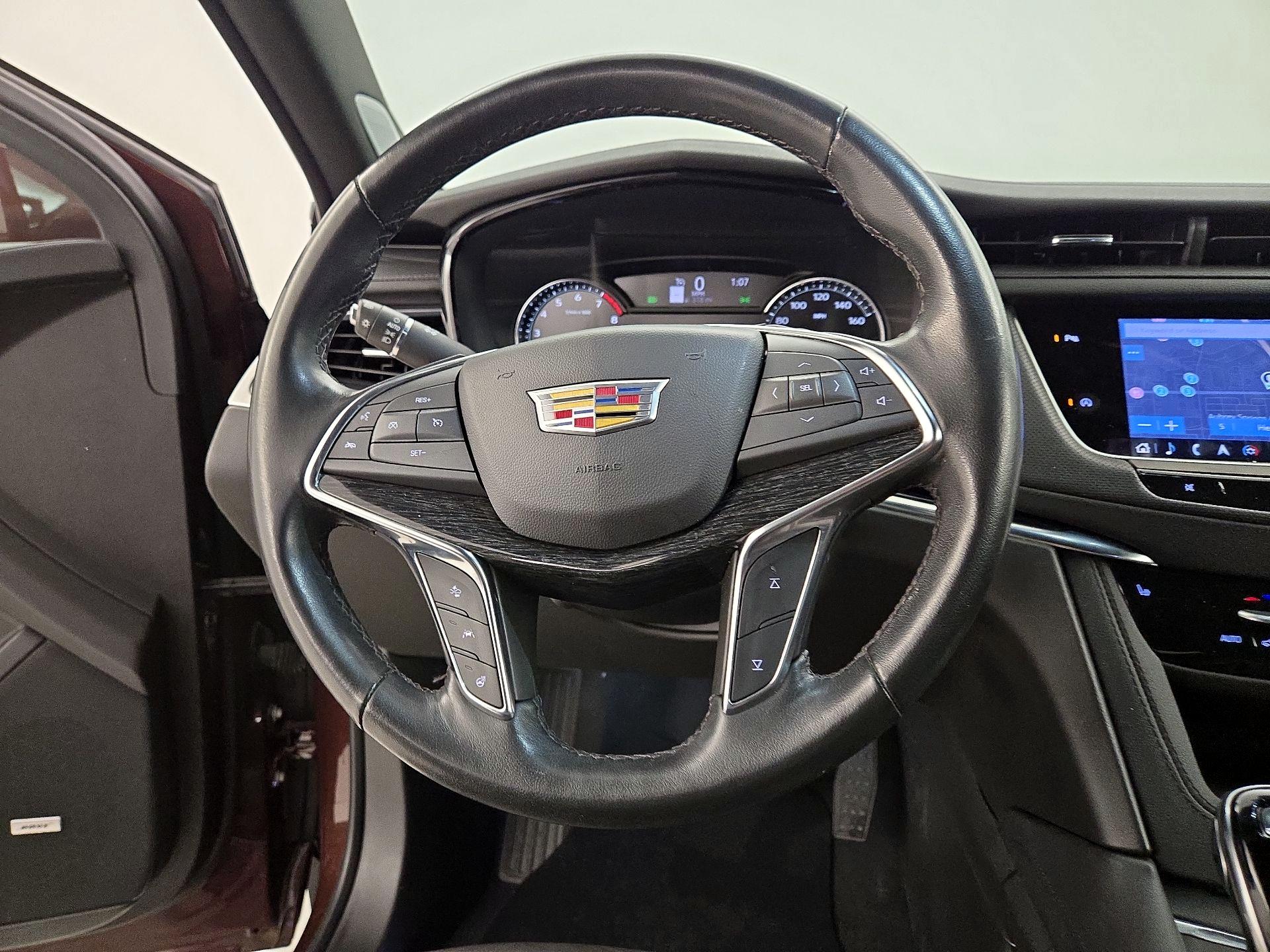 Thumbnail: 2023 Cadillac XT5 - 10