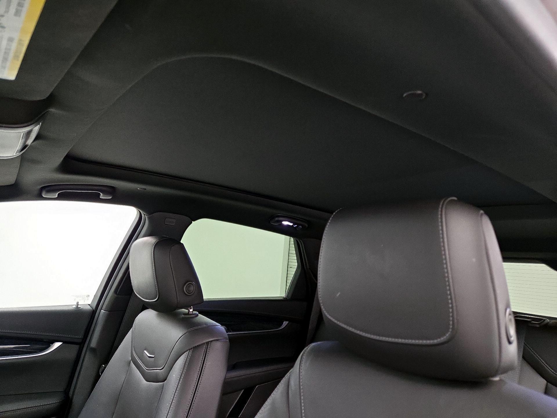 Thumbnail: 2023 Cadillac XT5 - 20