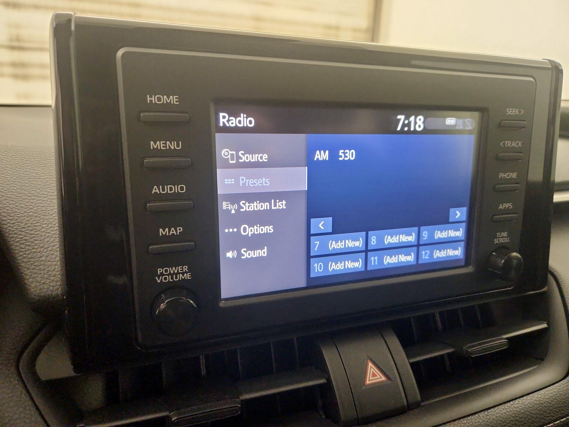 Thumbnail: 2019 Toyota RAV4 - 15