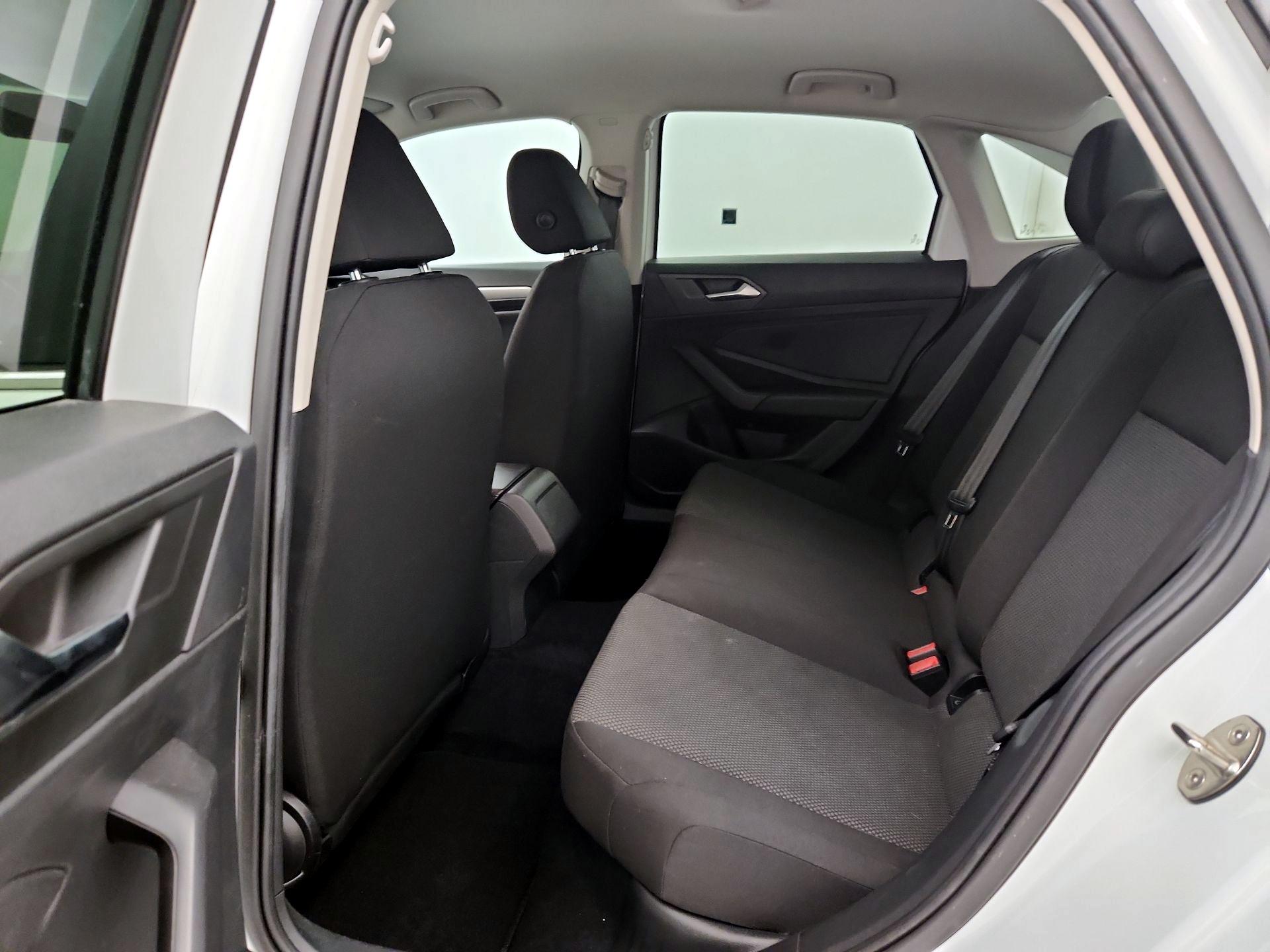 Thumbnail: 2019 Volkswagen Jetta - 19