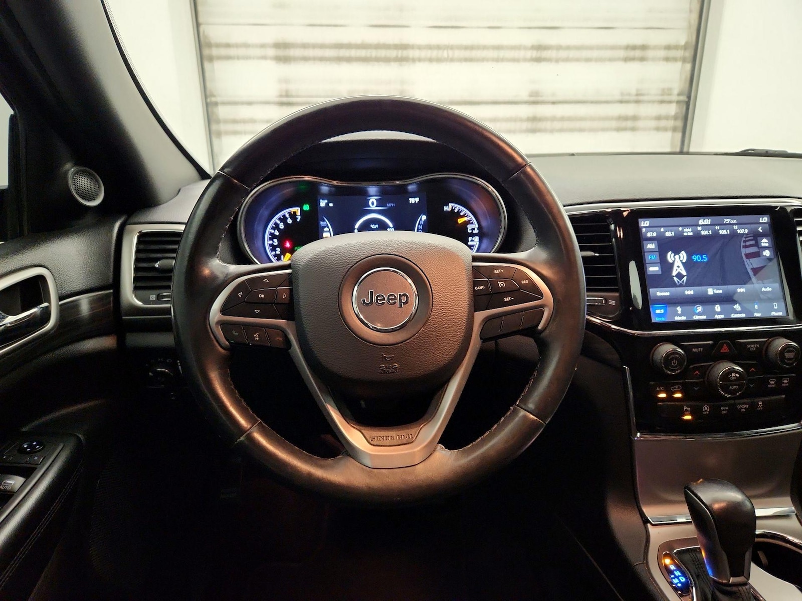 2019 Jeep Grand Cherokee Altitude - Photo 11
