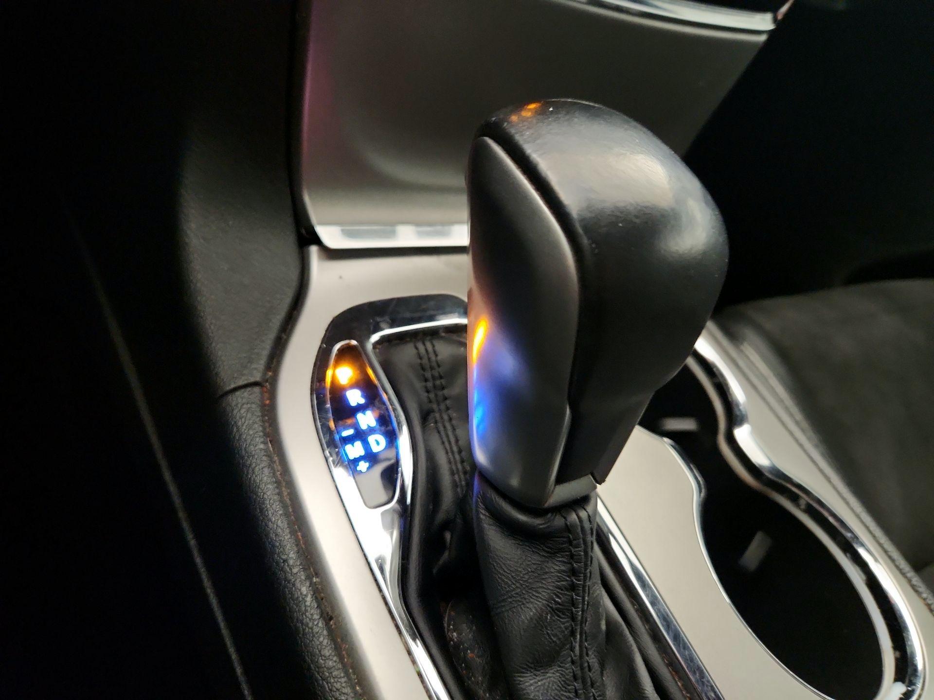 Thumbnail: 2019 Jeep Grand Cherokee - 17