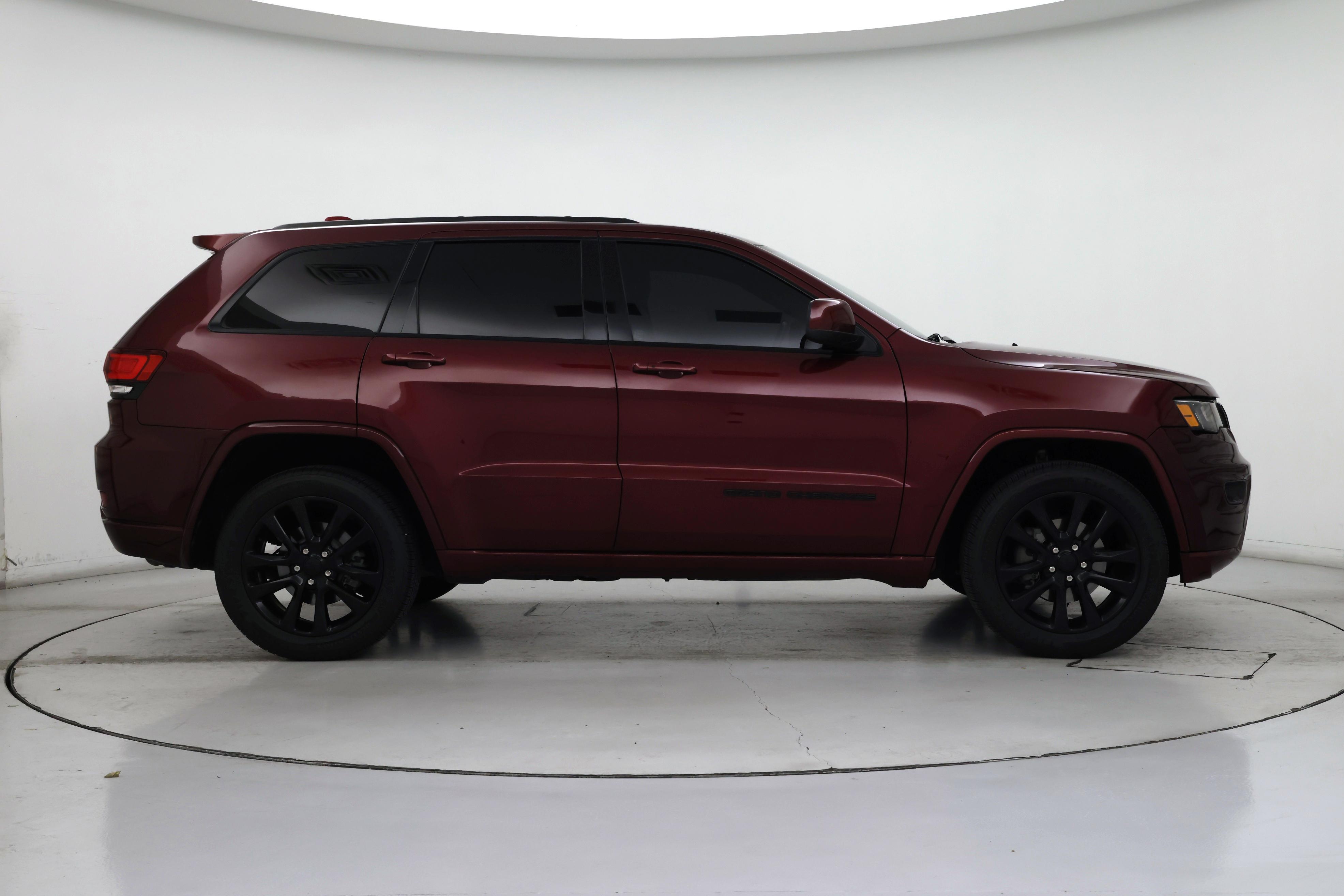 Thumbnail: 2019 Jeep Grand Cherokee - 7