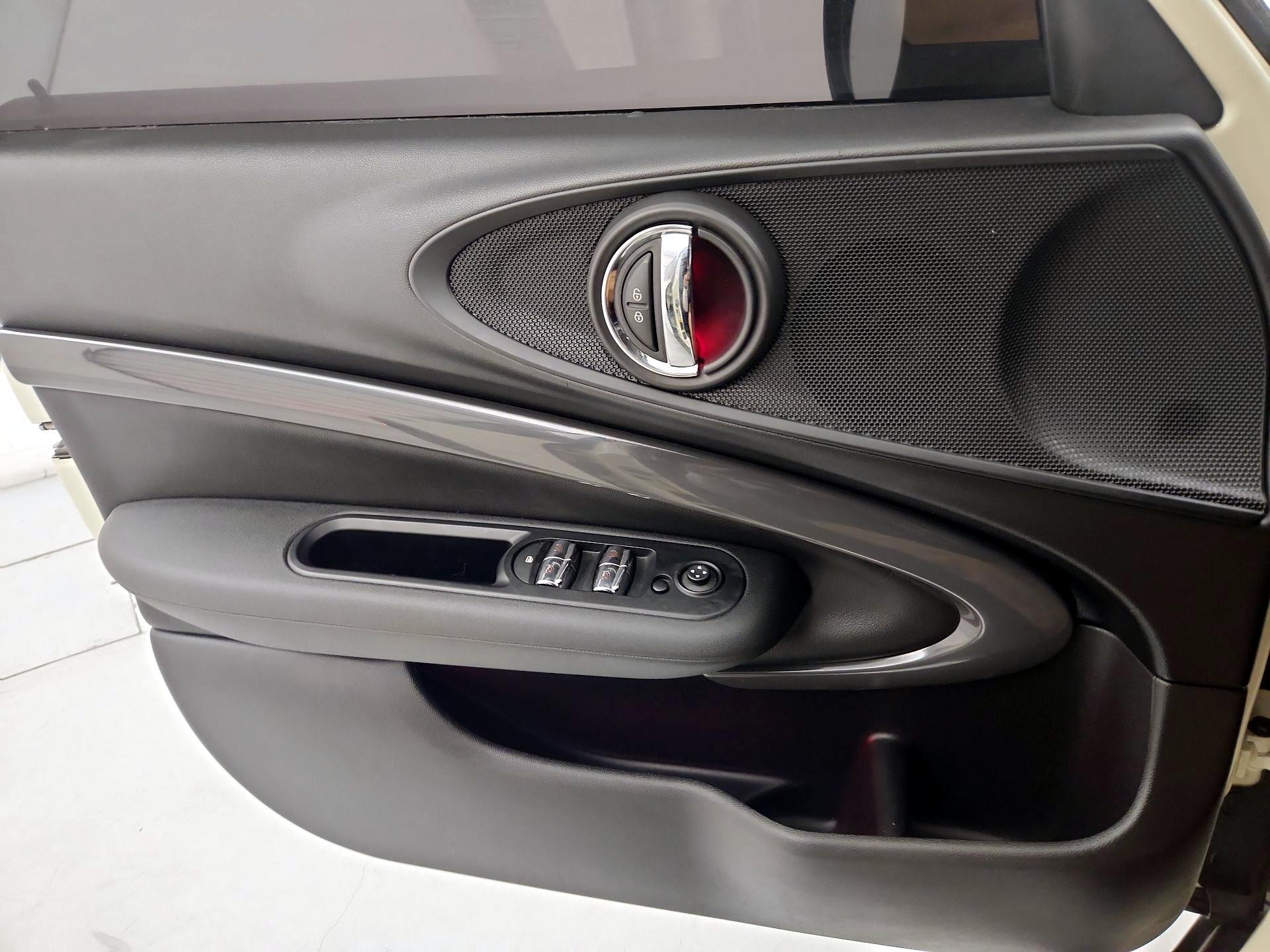 Thumbnail: 2019 MINI Cooper Clubman - 12