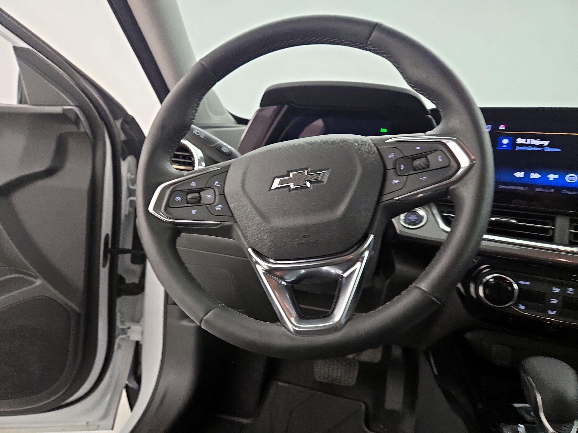 Thumbnail: 2025 Chevrolet Trax - 10