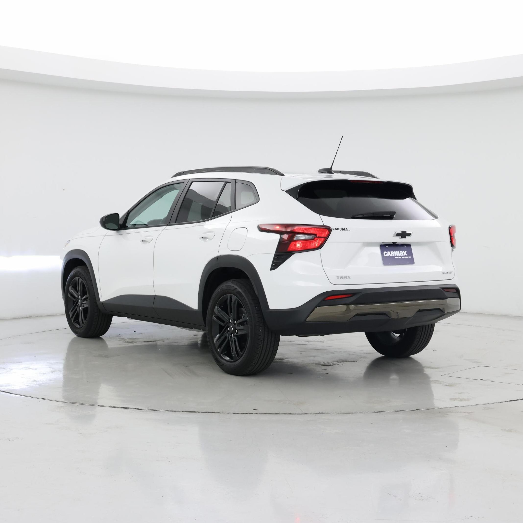 Thumbnail: 2025 Chevrolet Trax - 2