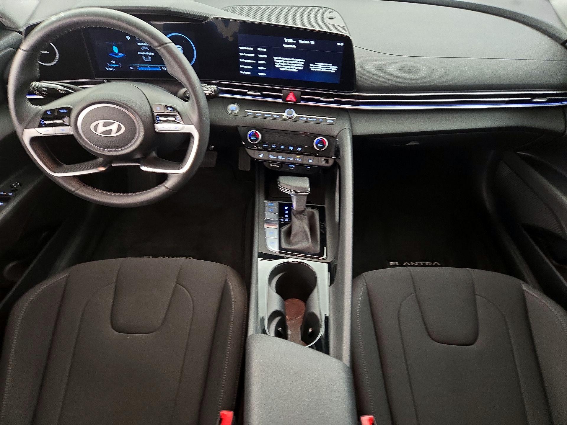 Thumbnail: 2024 Hyundai Elantra - 9