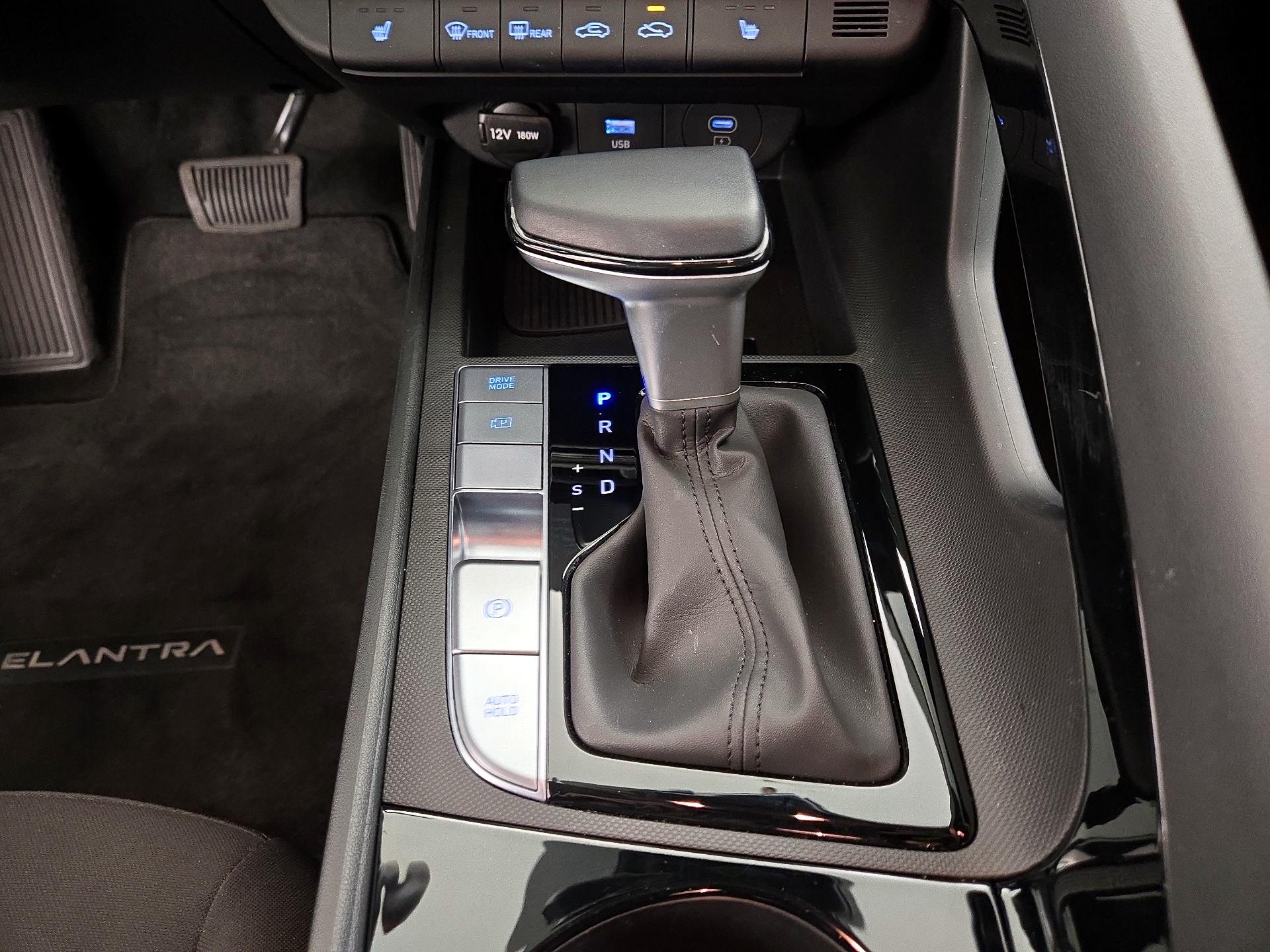 Thumbnail: 2024 Hyundai Elantra - 16