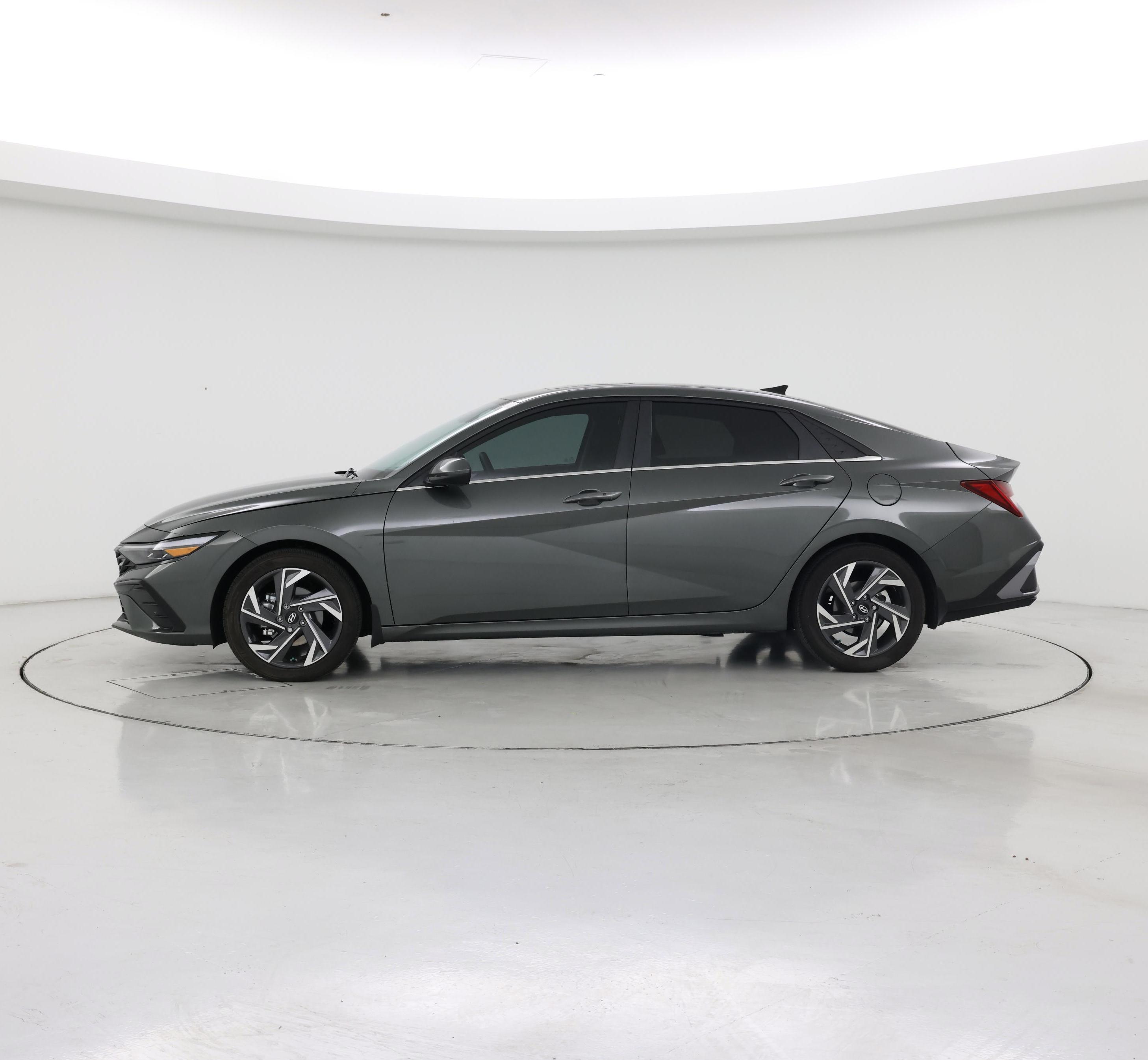 Thumbnail: 2024 Hyundai Elantra - 3