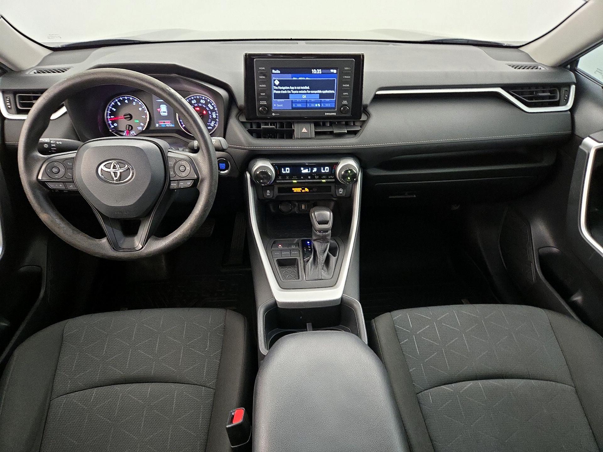 Thumbnail: 2022 Toyota RAV4 - 9