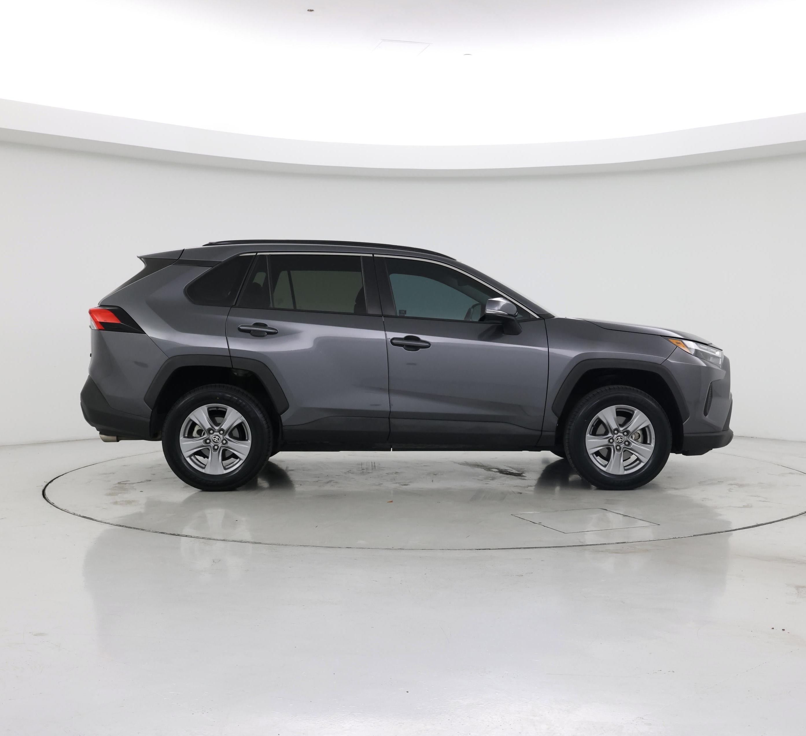 Thumbnail: 2022 Toyota RAV4 - 7