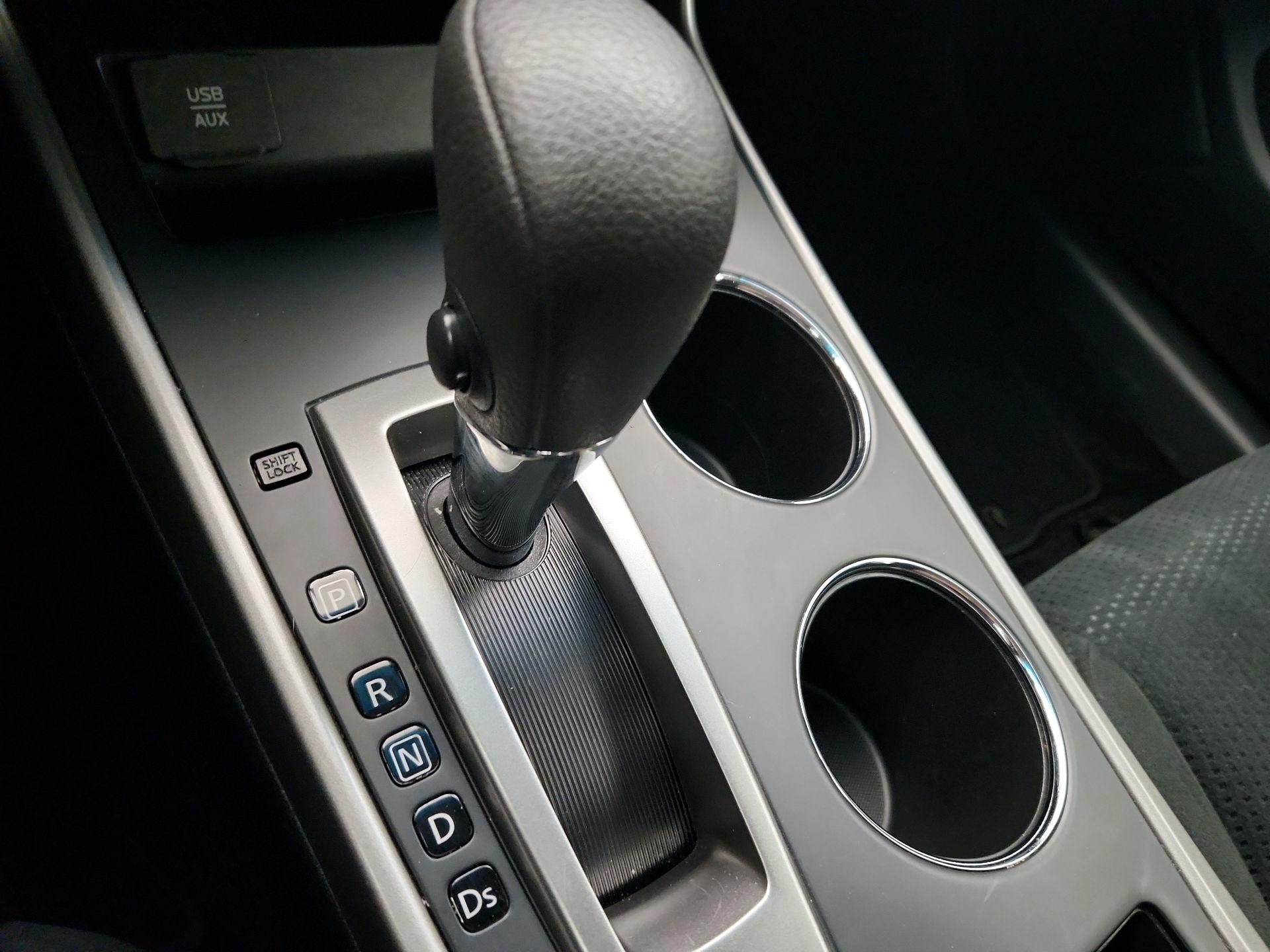 Thumbnail: 2015 Nissan Altima - 17