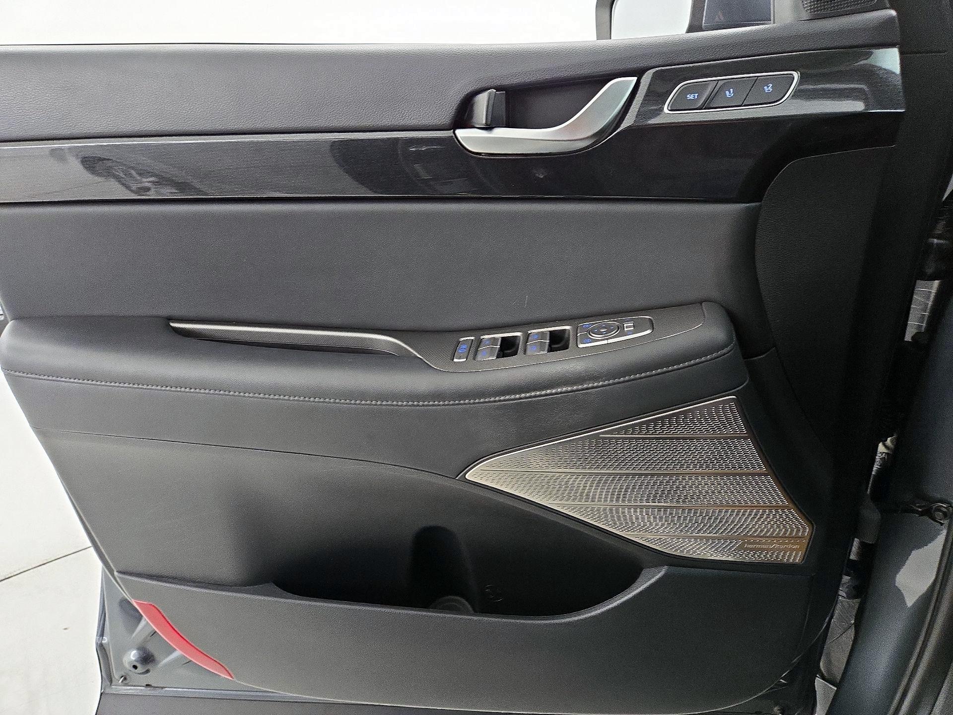 Thumbnail: 2021 Hyundai Palisade - 12