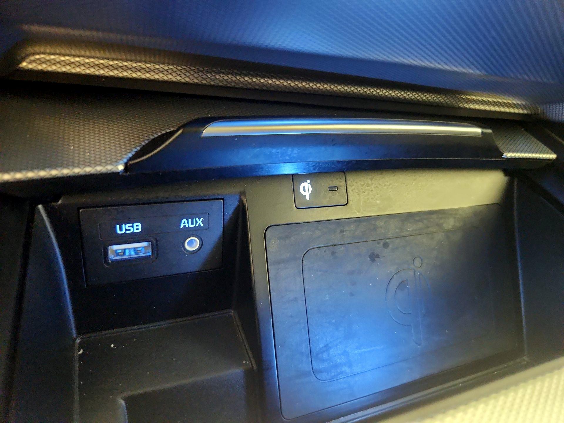 Thumbnail: 2018 Genesis G80 - 18