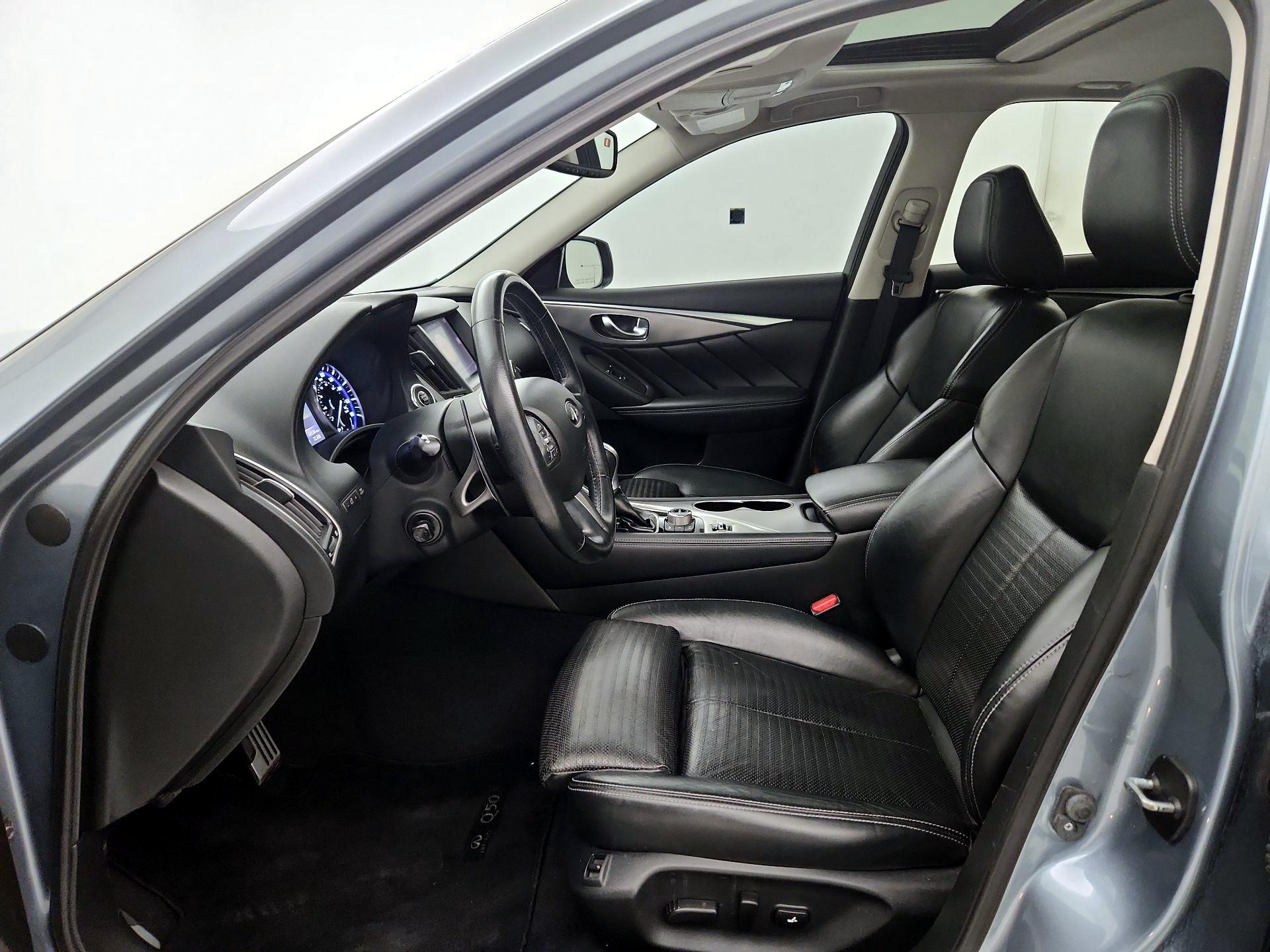 Thumbnail: 2016 INFINITI  - 11