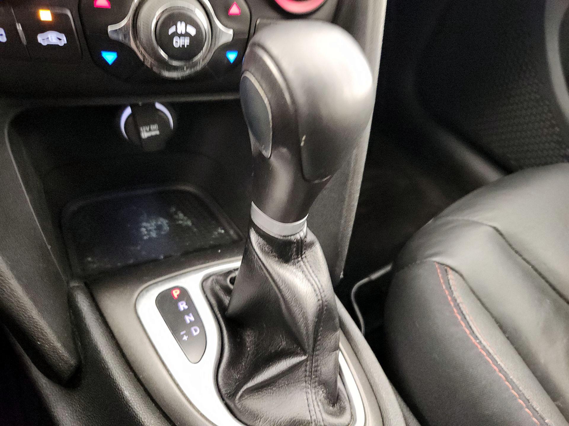 Thumbnail: 2015 Dodge Dart - 17