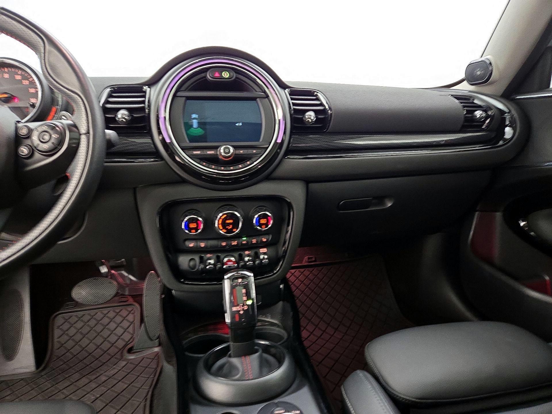 Thumbnail: 2020 MINI Cooper Clubman - 9