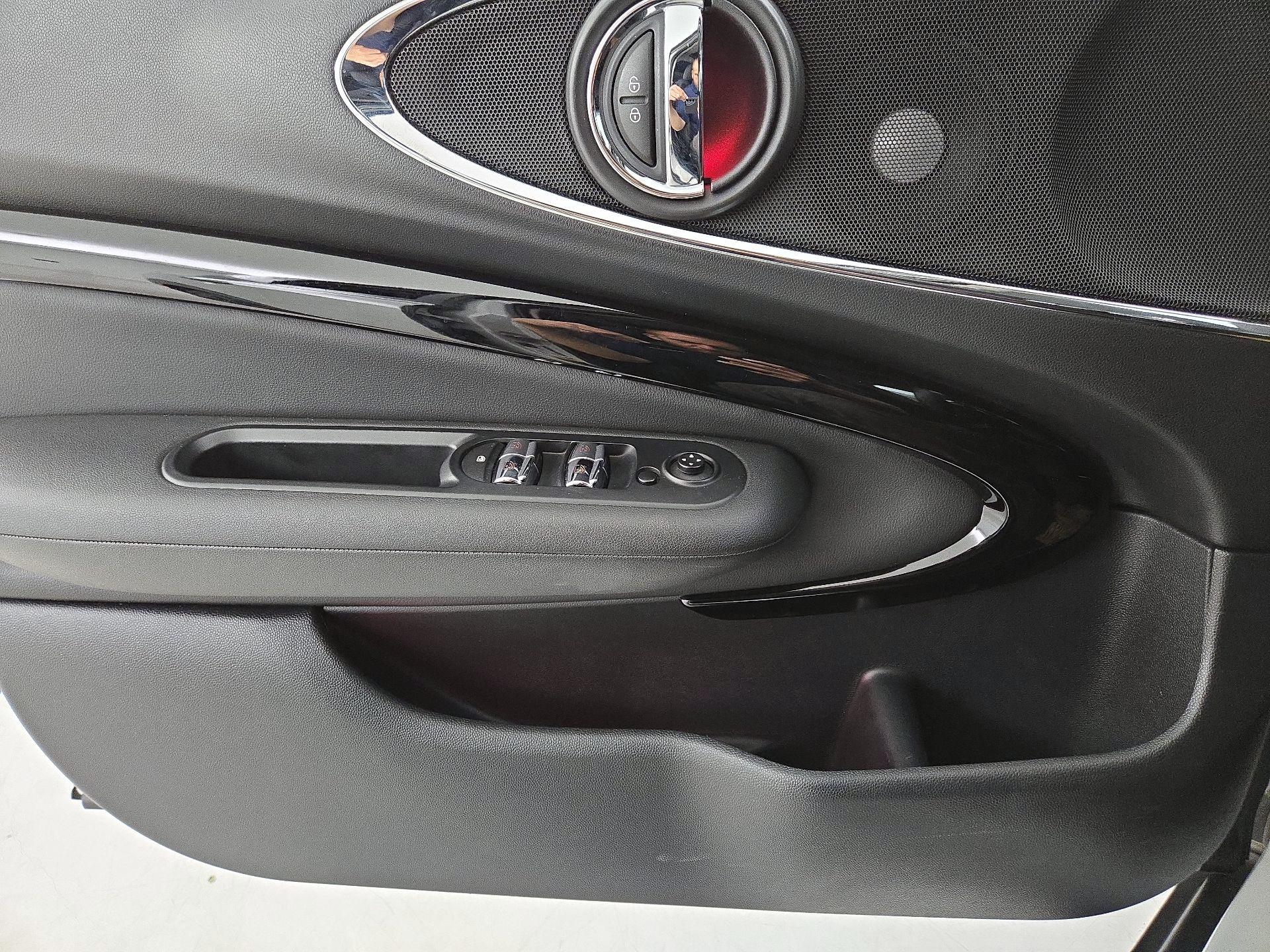 Thumbnail: 2020 MINI Cooper Clubman - 12