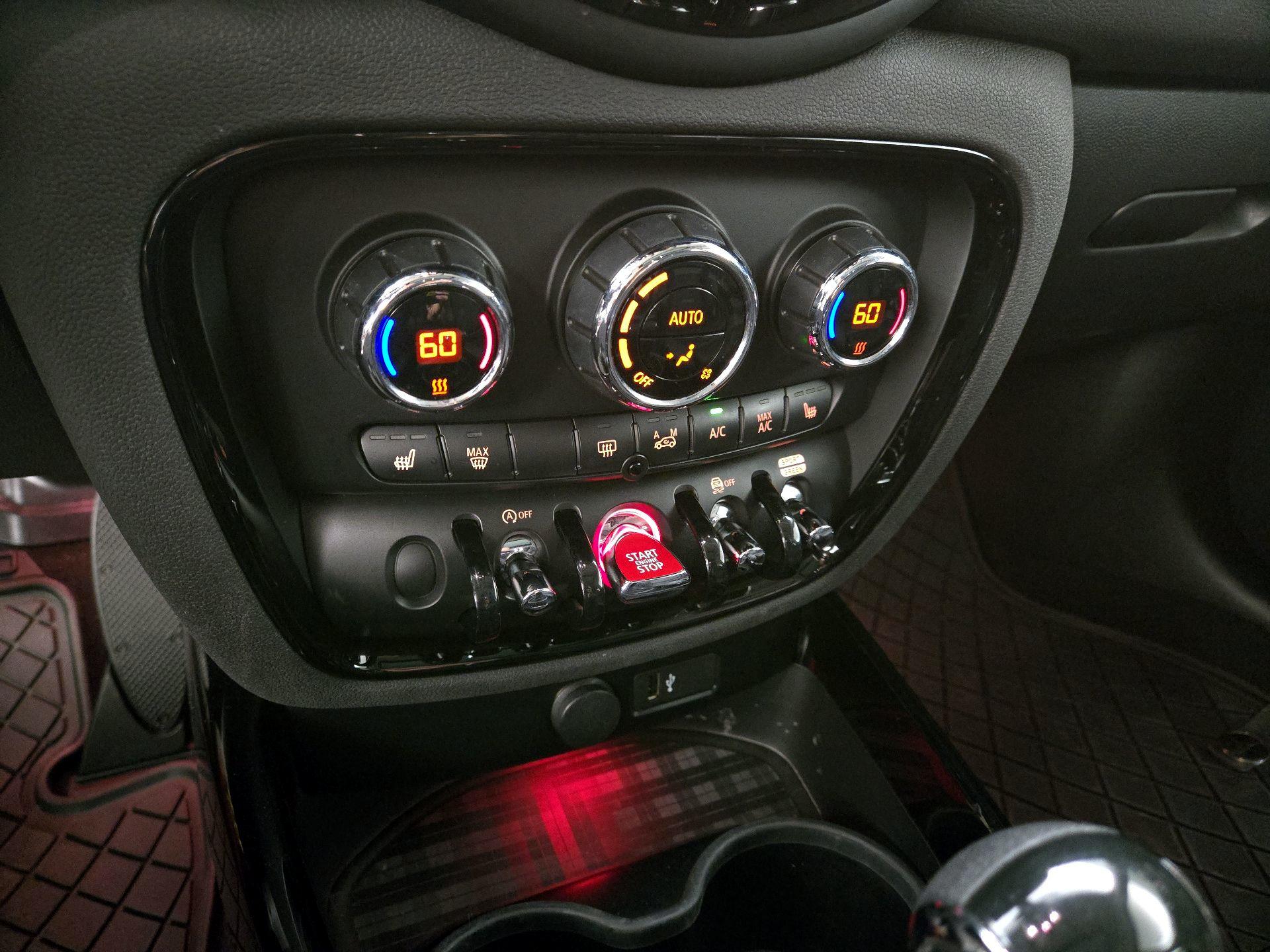 Thumbnail: 2020 MINI Cooper Clubman - 16