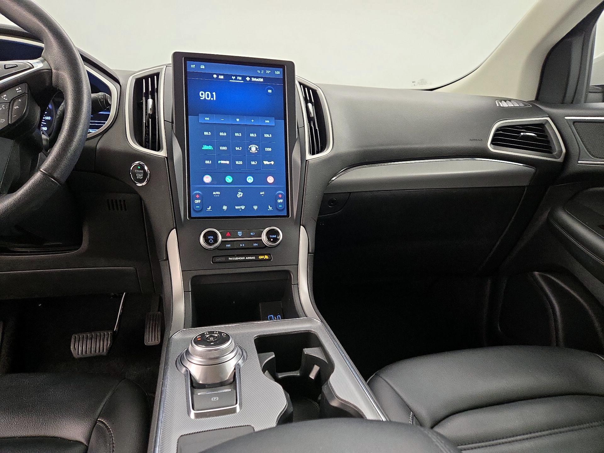 Thumbnail: 2021 Ford Edge - 9