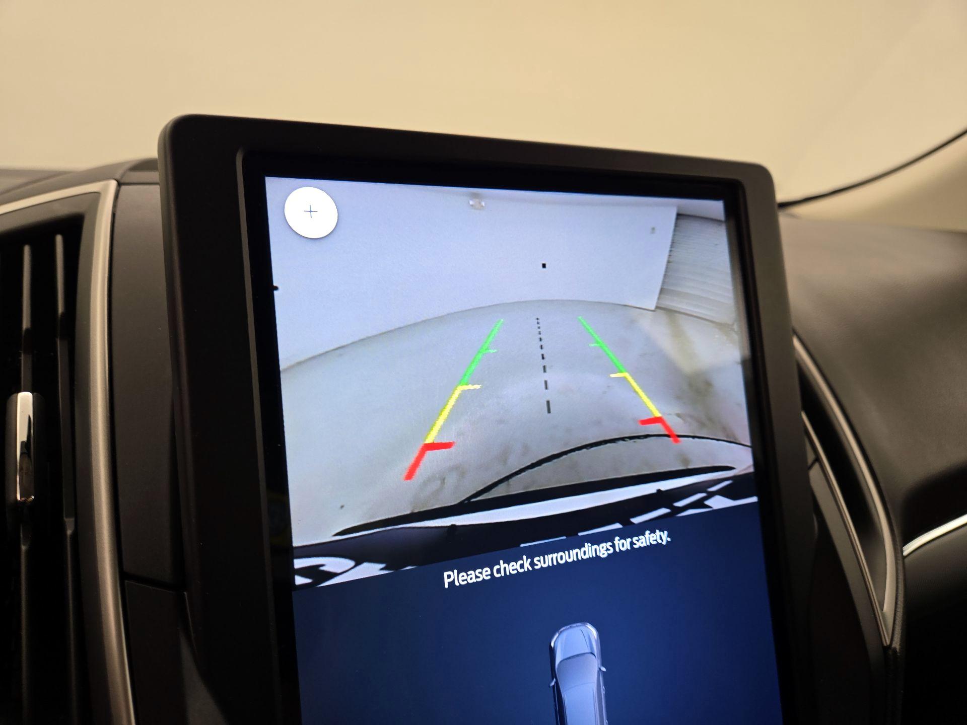 Thumbnail: 2021 Ford Edge - 14