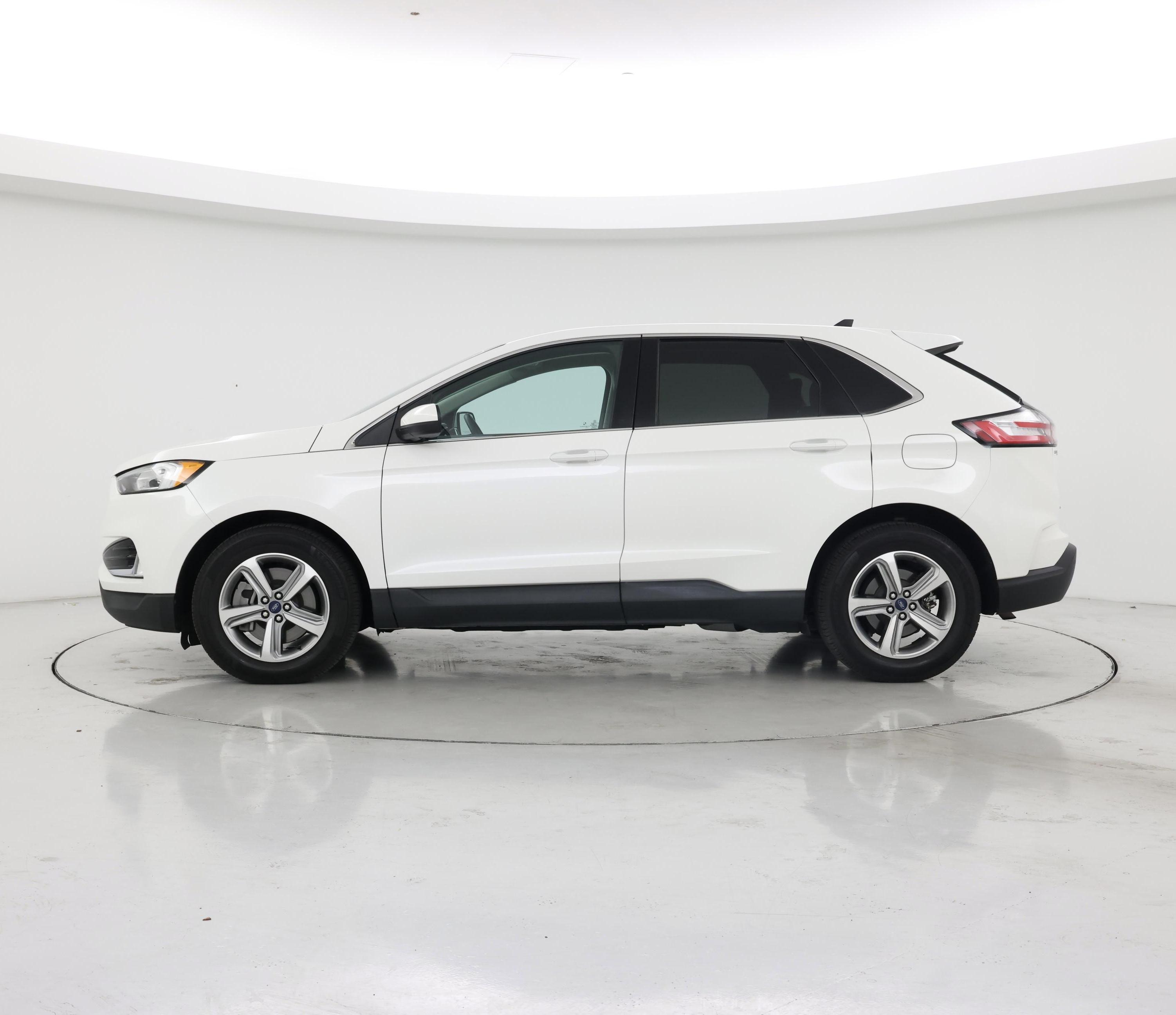 Thumbnail: 2021 Ford Edge - 3