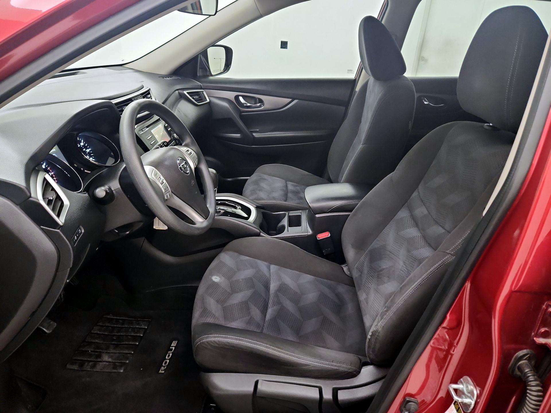 Thumbnail: 2015 Nissan Rogue - 11