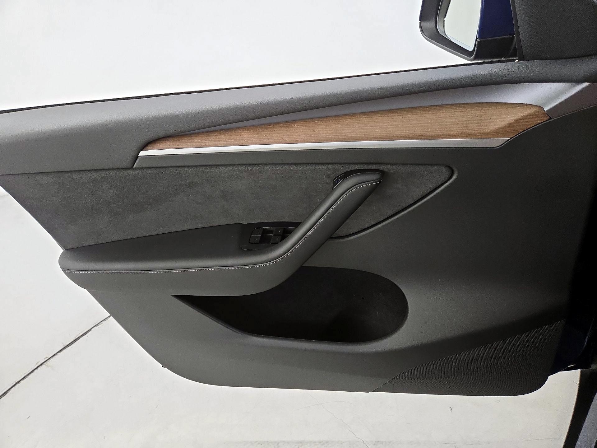 Thumbnail: 2024 Tesla Model Y - 12