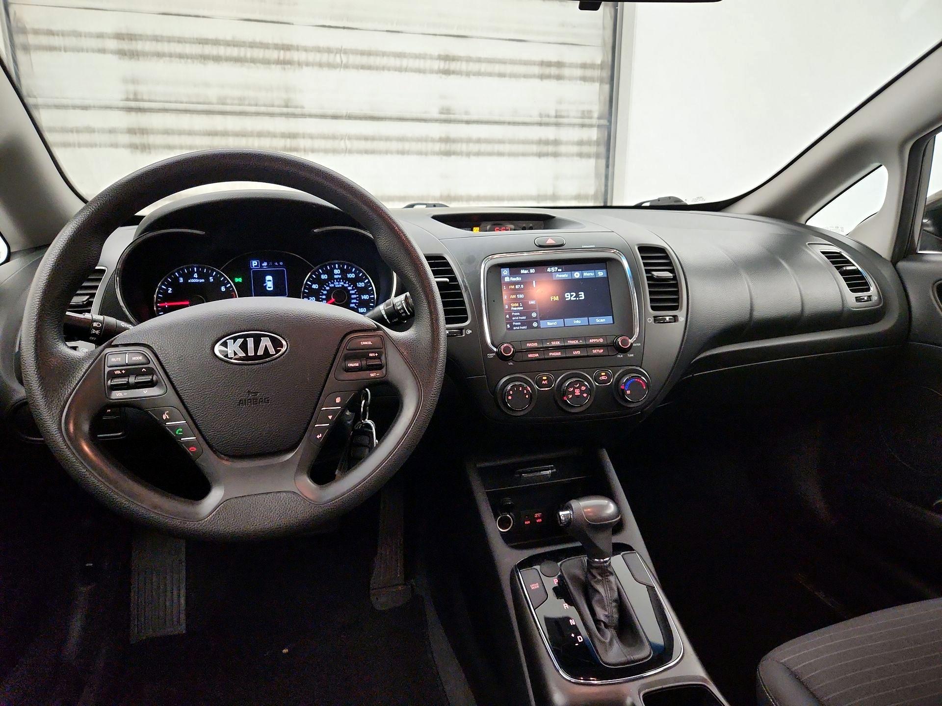 Thumbnail: 2018 Kia Forte - 9