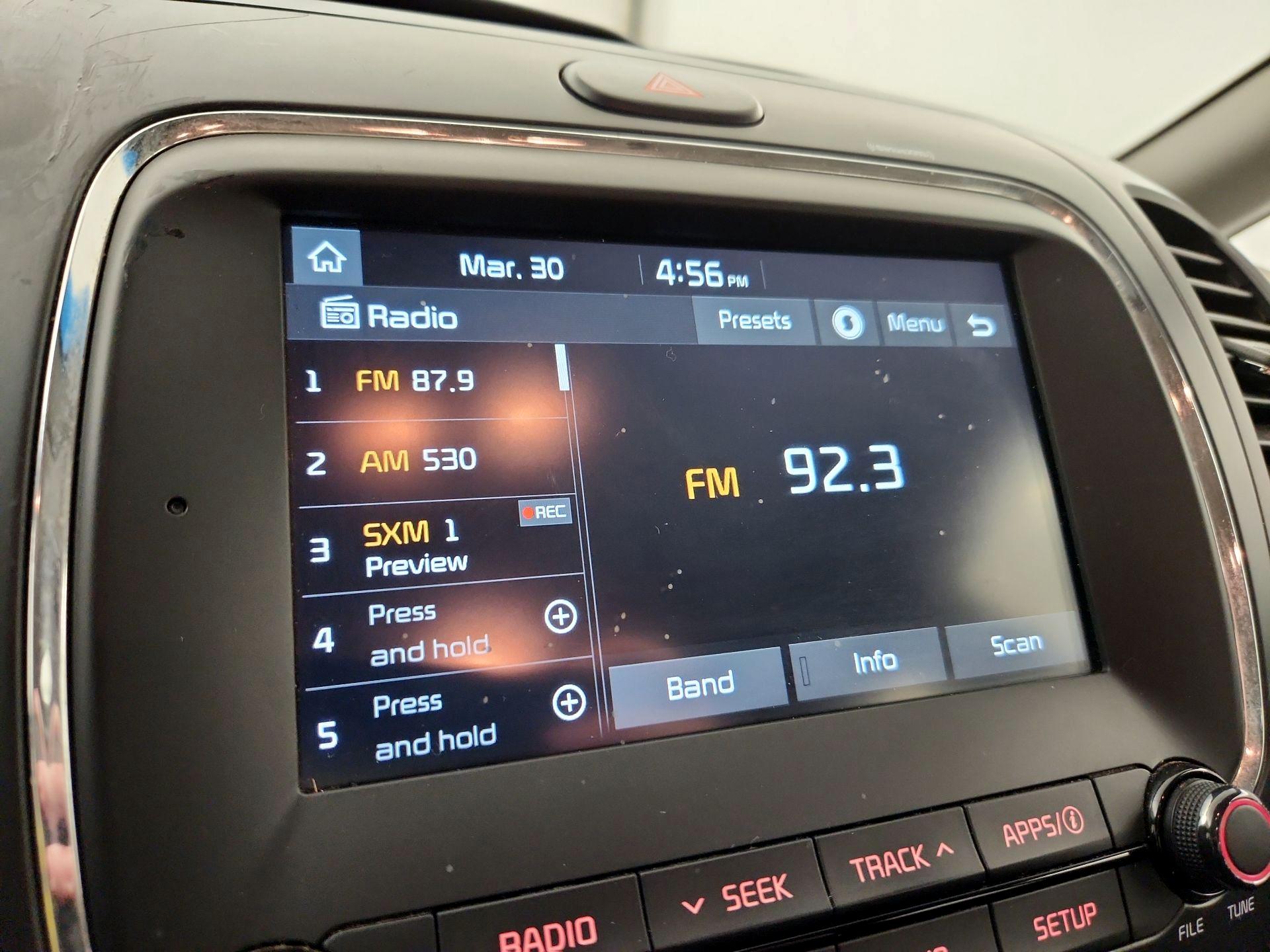 Thumbnail: 2018 Kia Forte - 15