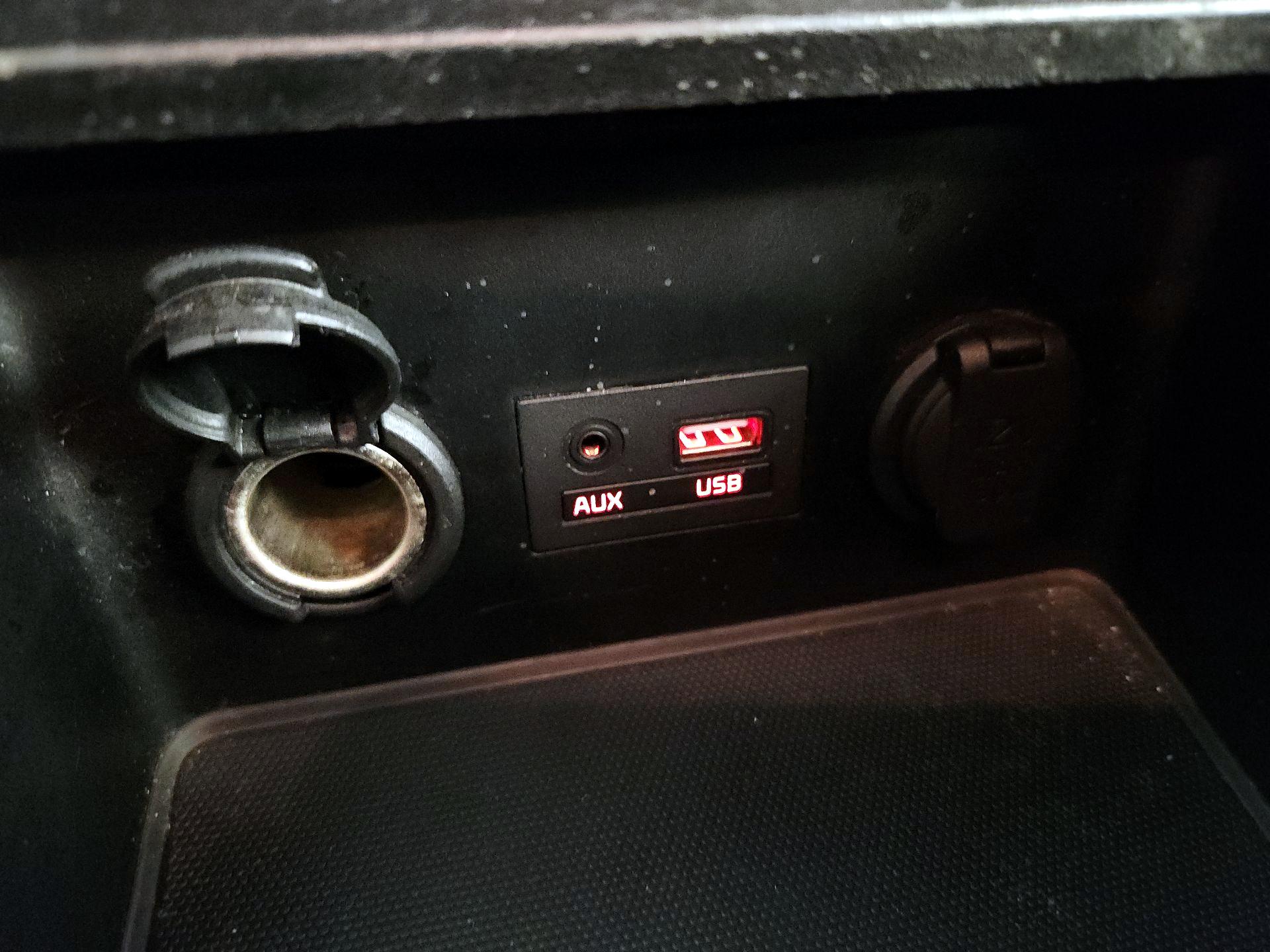 Thumbnail: 2018 Kia Forte - 18