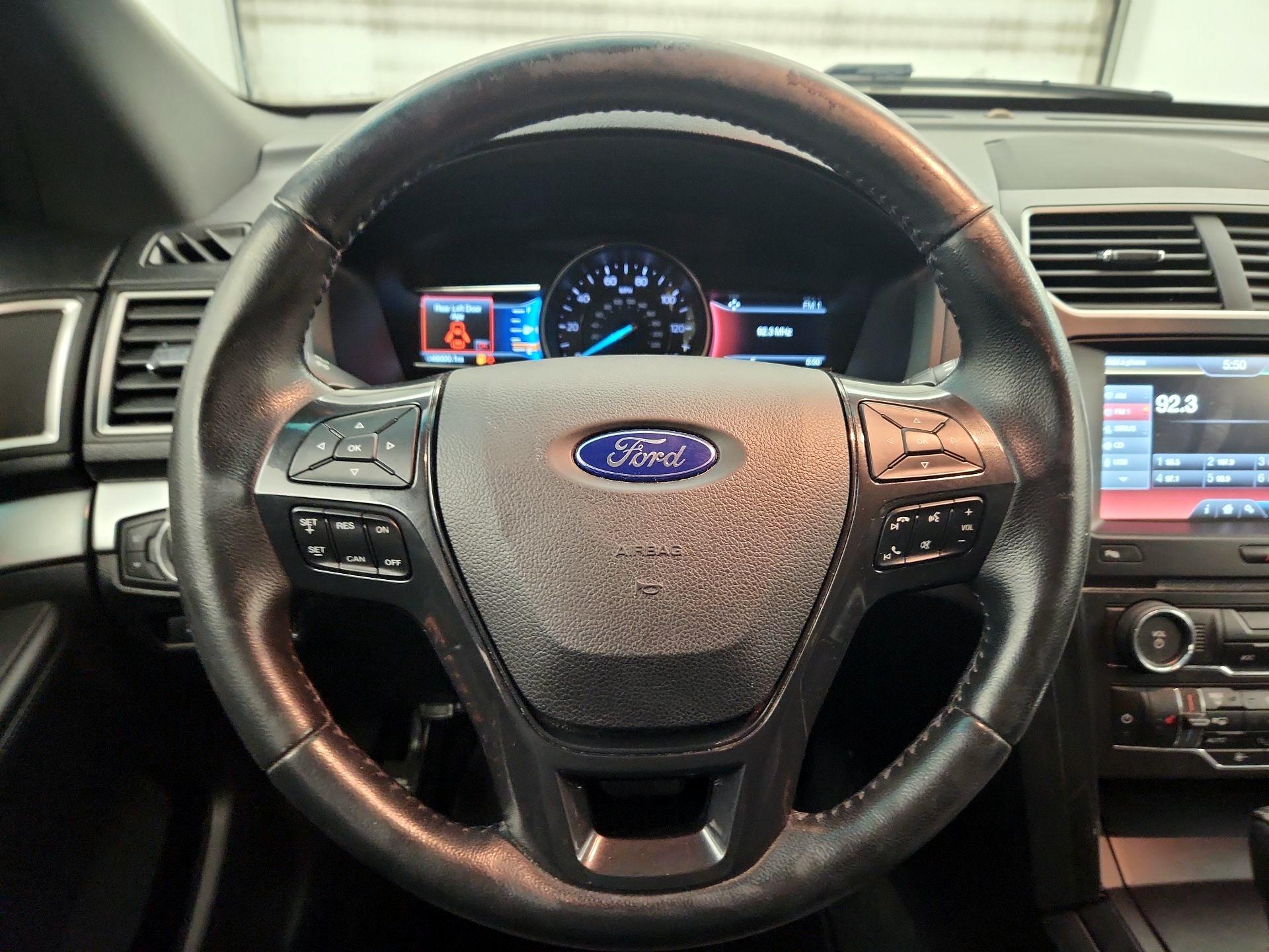 Thumbnail: 2016 Ford Explorer - 10