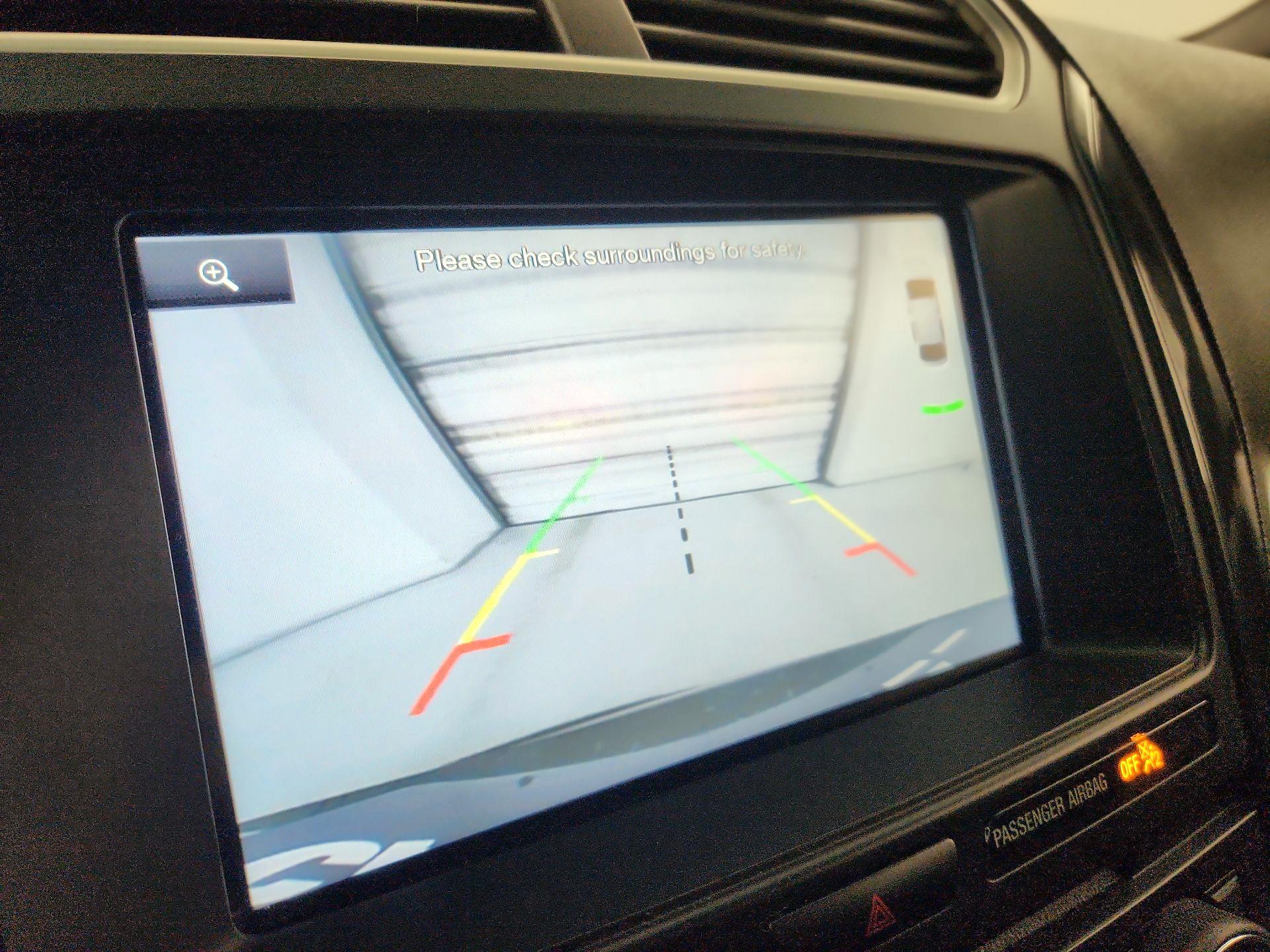 Thumbnail: 2016 Ford Explorer - 14