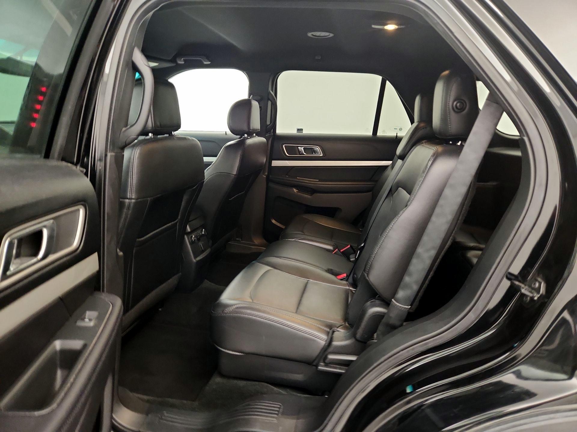 Thumbnail: 2016 Ford Explorer - 19