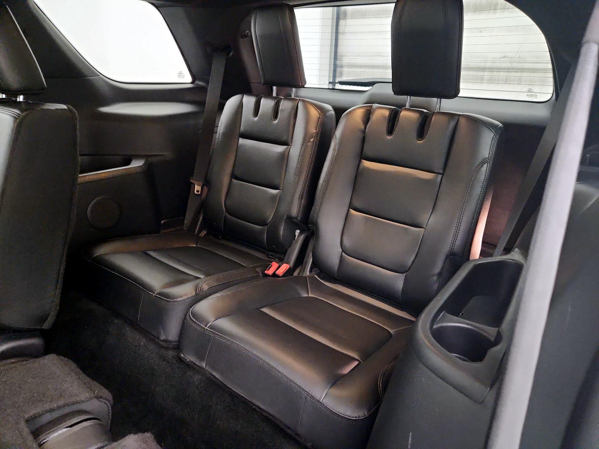 Thumbnail: 2016 Ford Explorer - 20