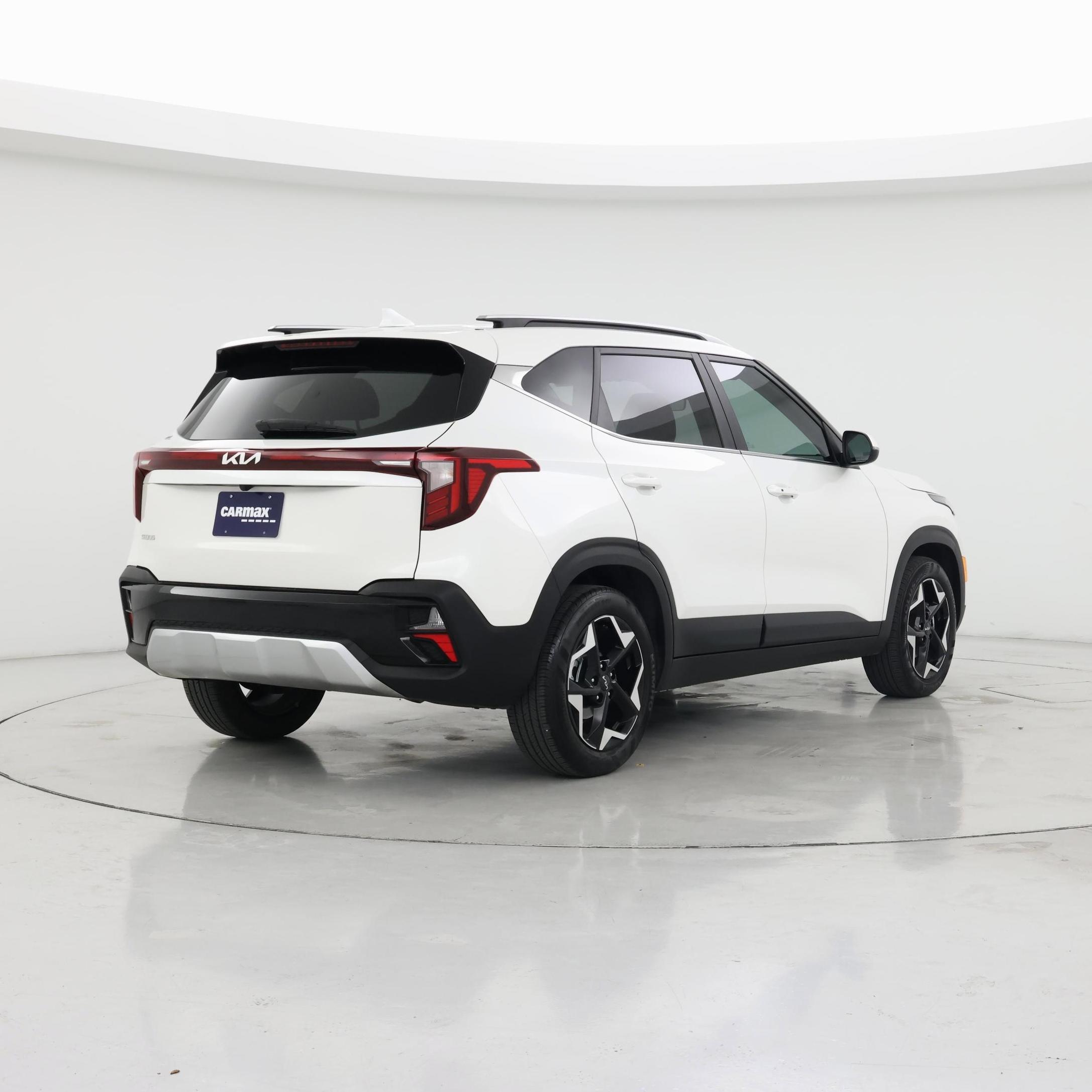 Thumbnail: 2024 Kia Seltos - 8