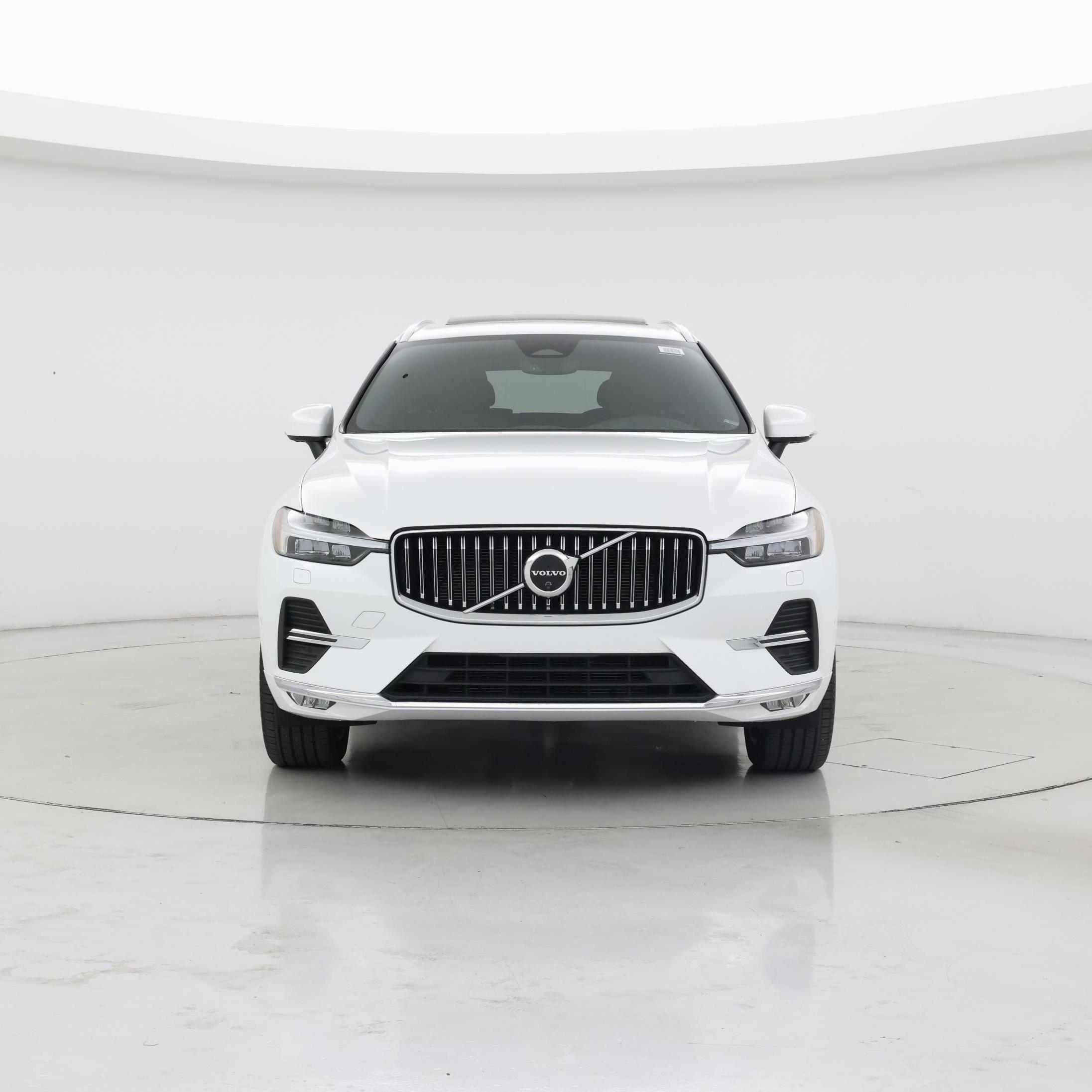 Thumbnail: 2023 Volvo XC60 - 5