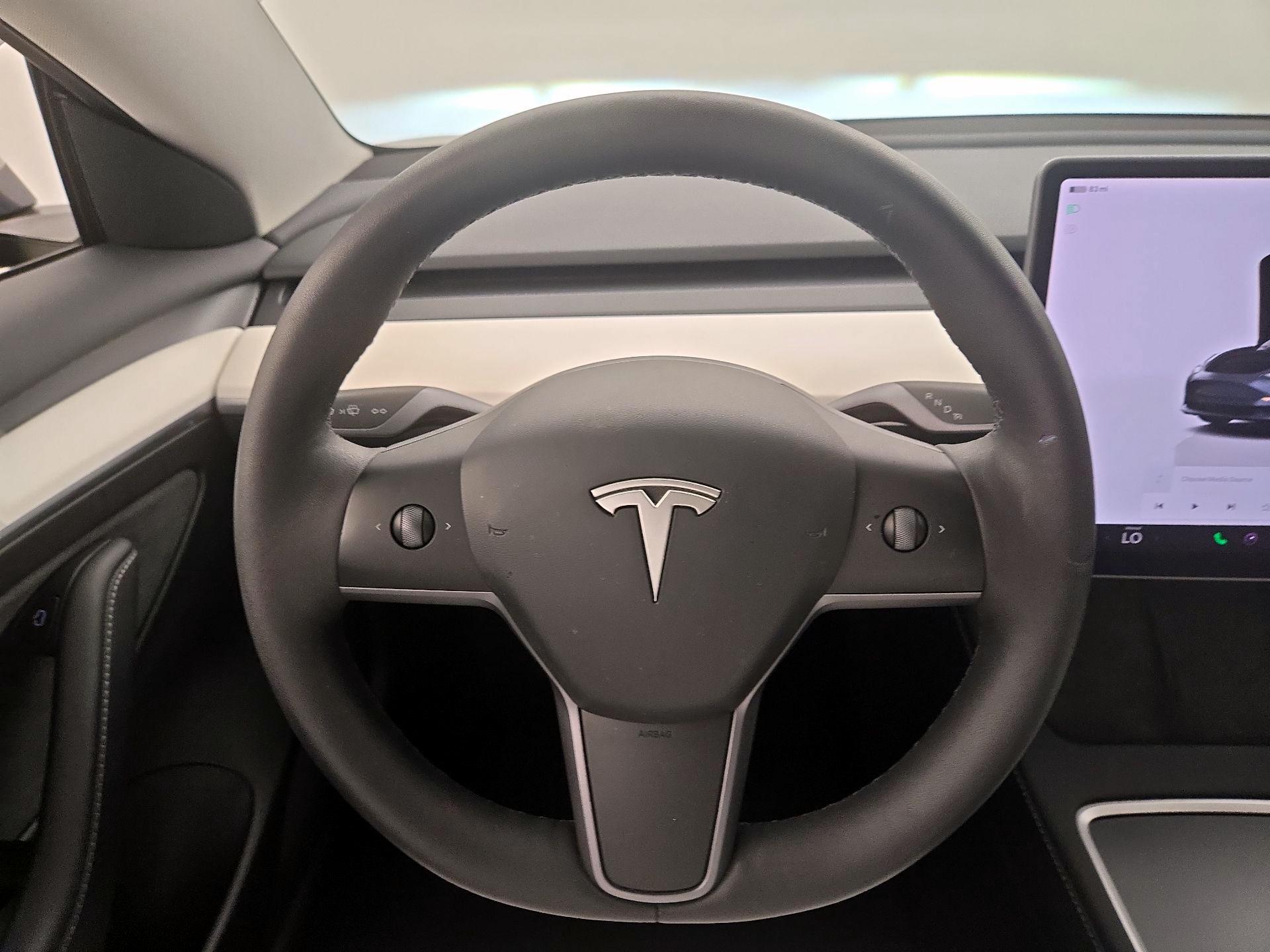 Thumbnail: 2023 Tesla Model 3 - 10