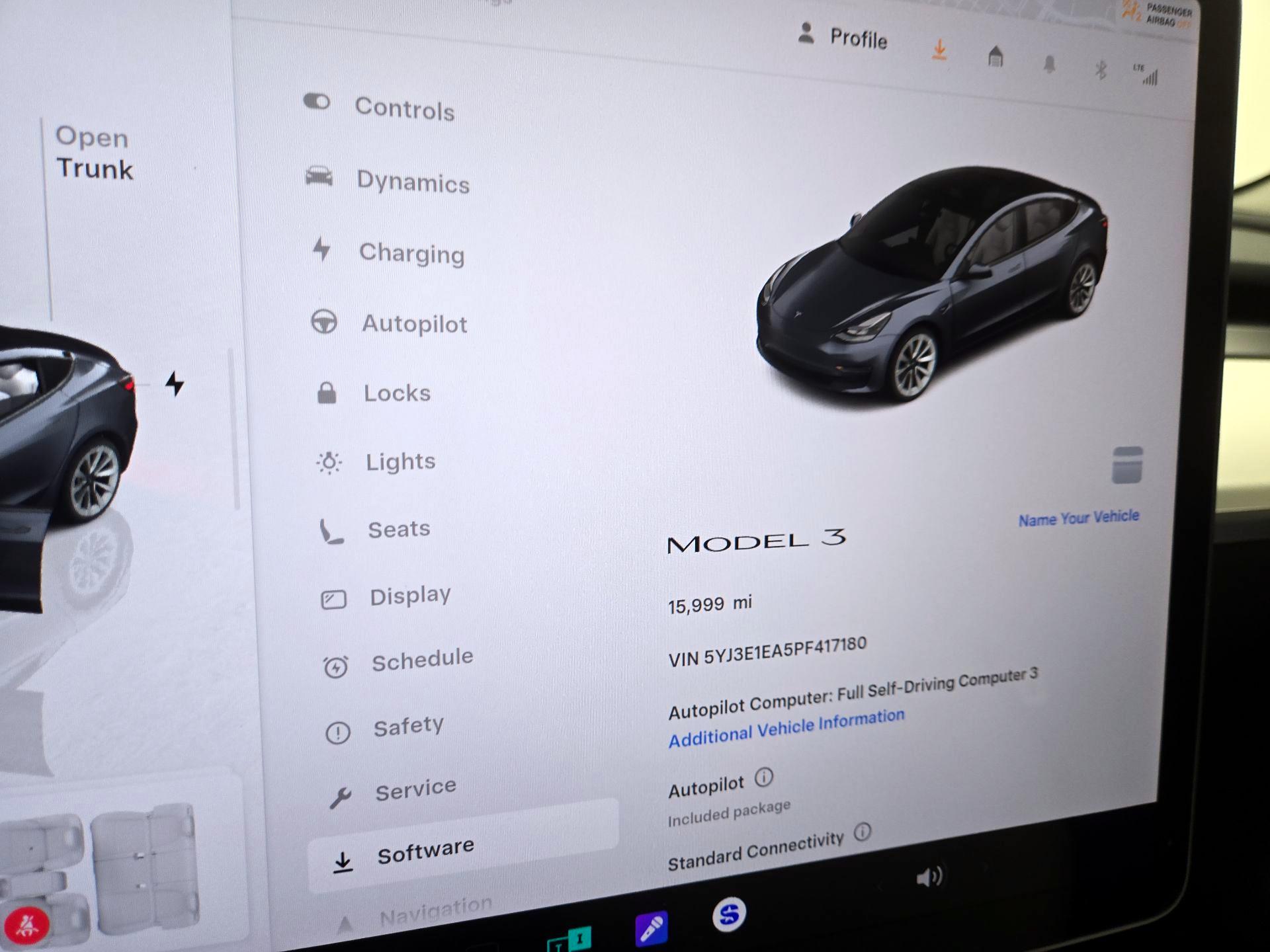 Thumbnail: 2023 Tesla Model 3 - 13