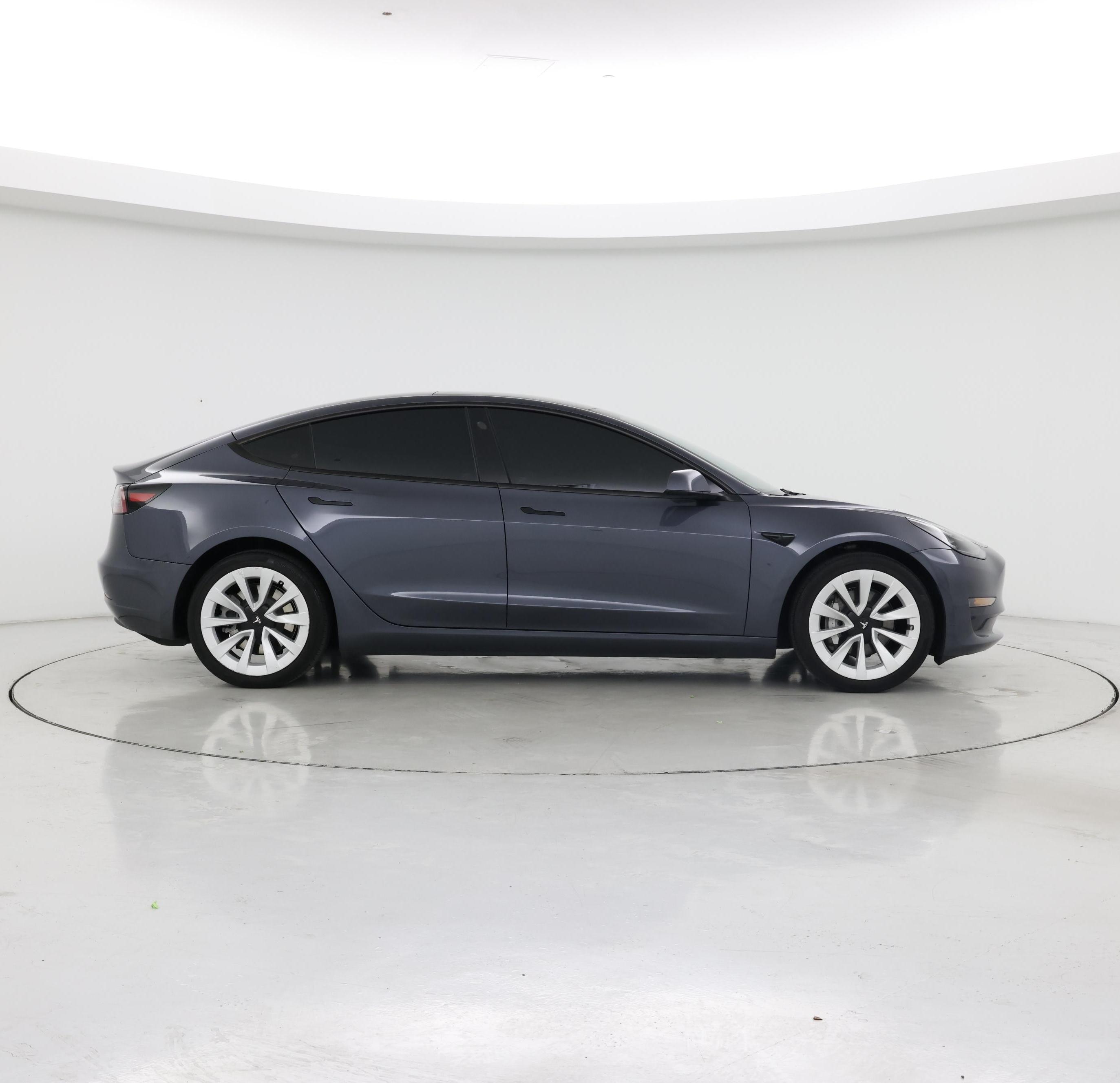 Thumbnail: 2023 Tesla Model 3 - 7