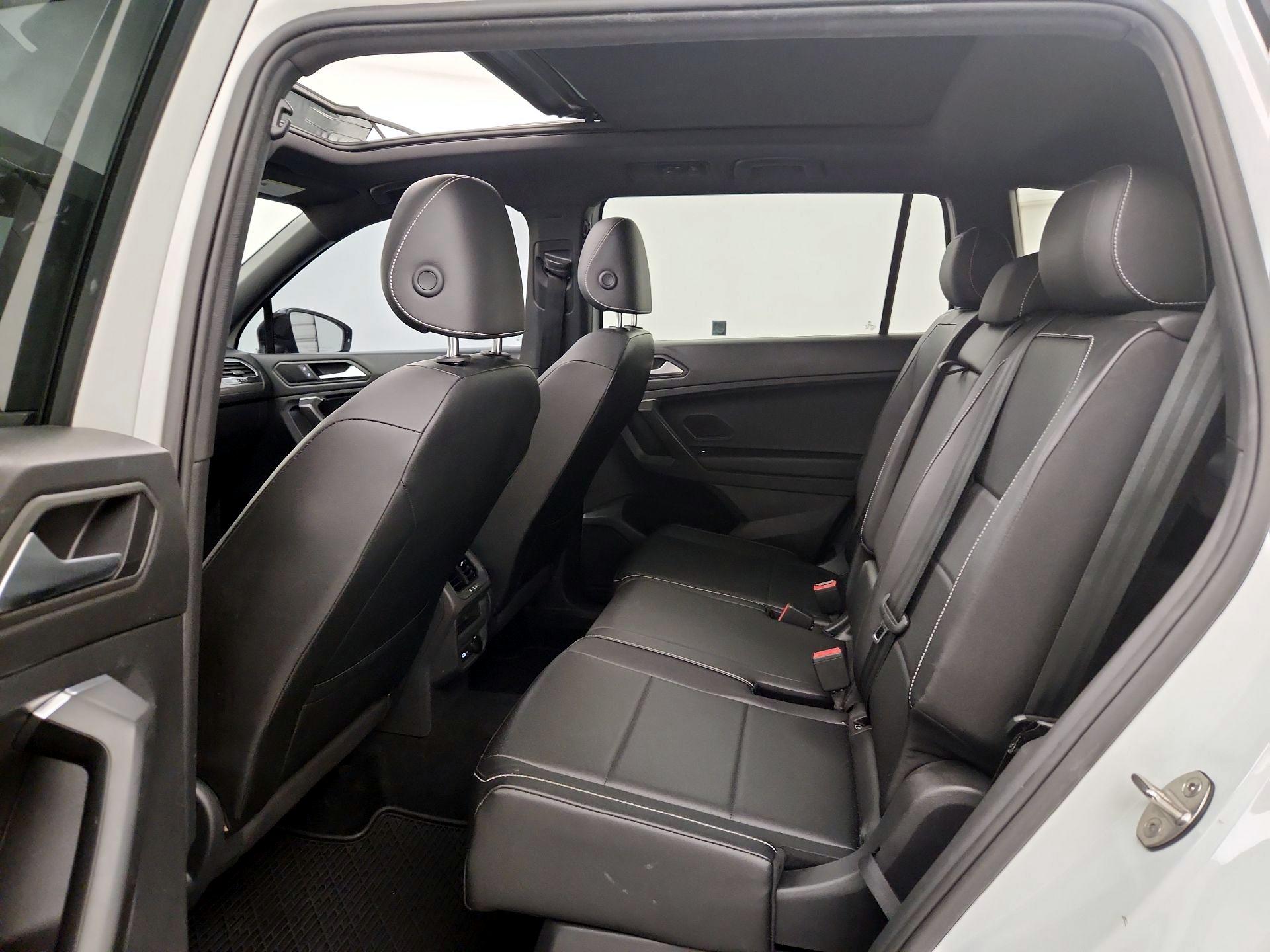 Thumbnail: 2021 Volkswagen Tiguan - 20