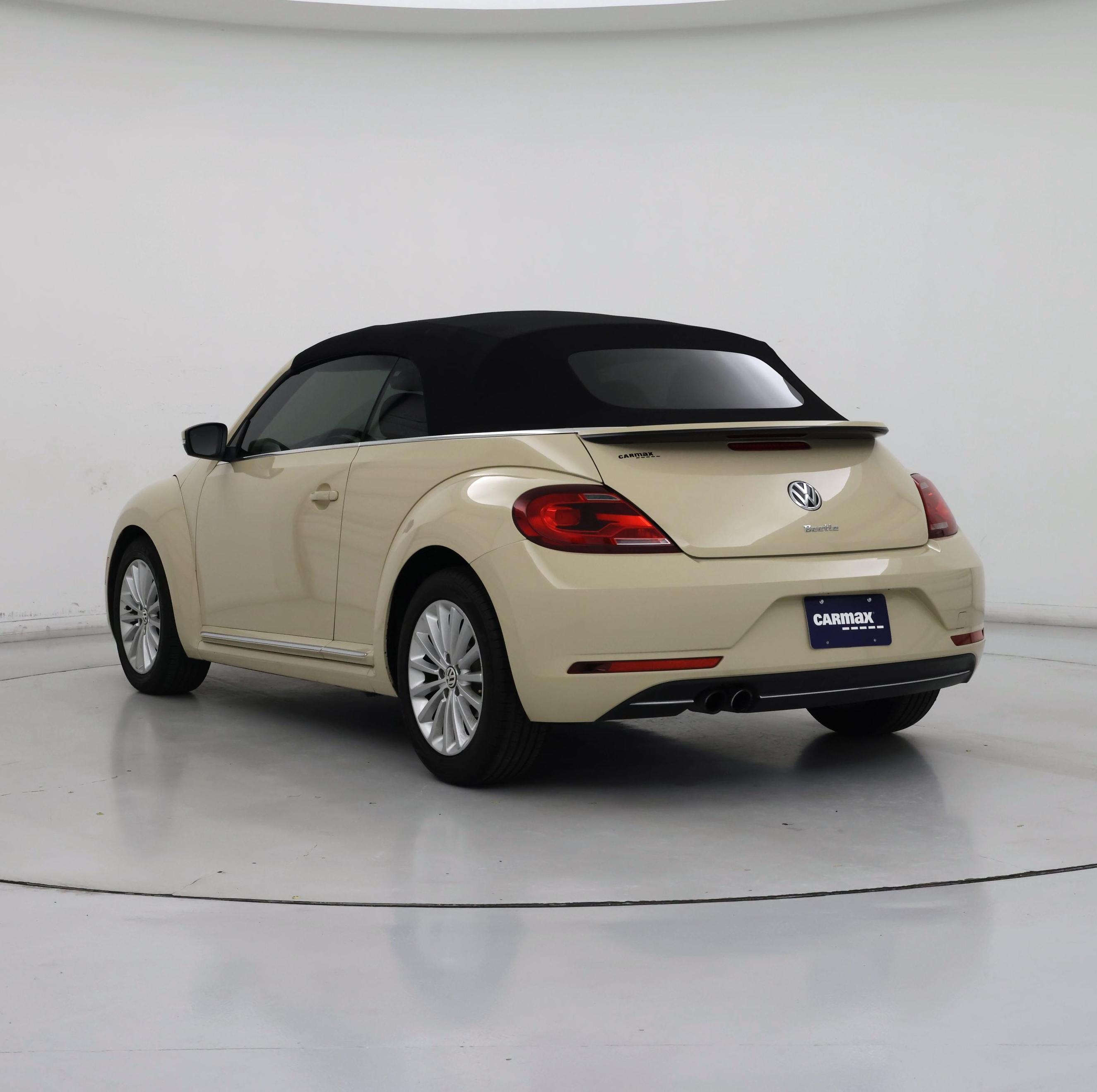 Thumbnail: 2019 Volkswagen Beetle - 2