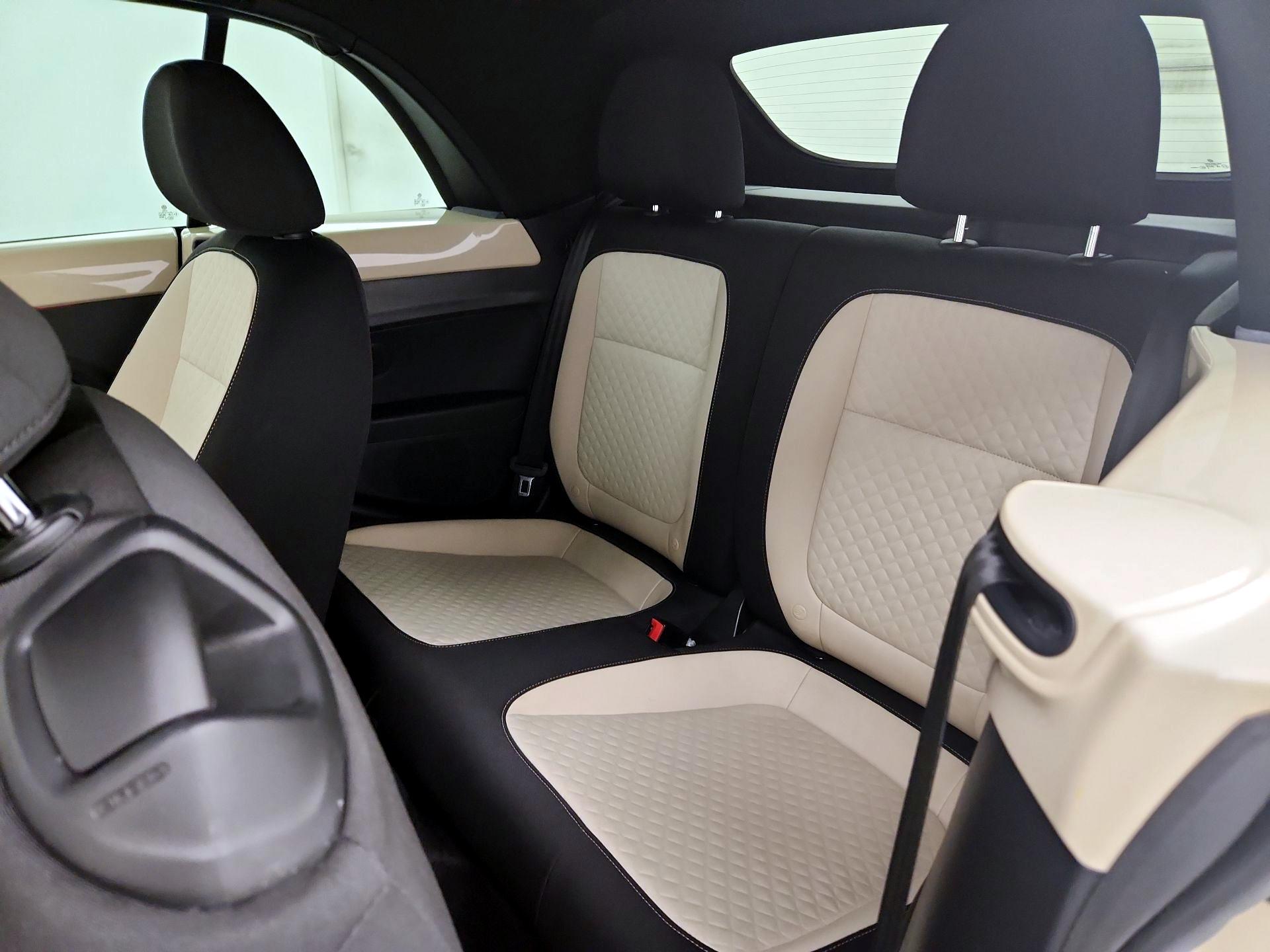 Thumbnail: 2019 Volkswagen Beetle - 19