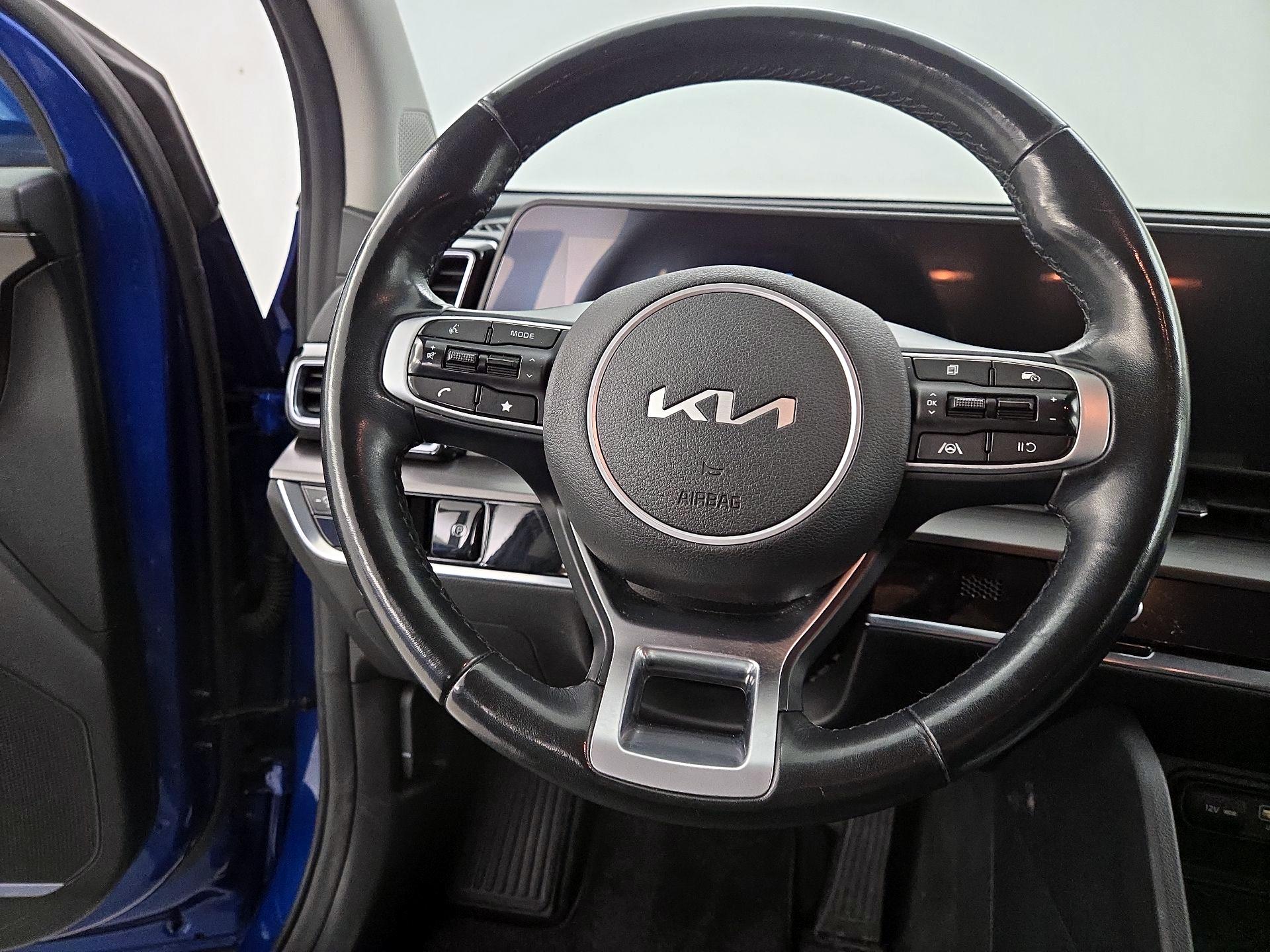 Thumbnail: 2023 Kia Sportage - 10