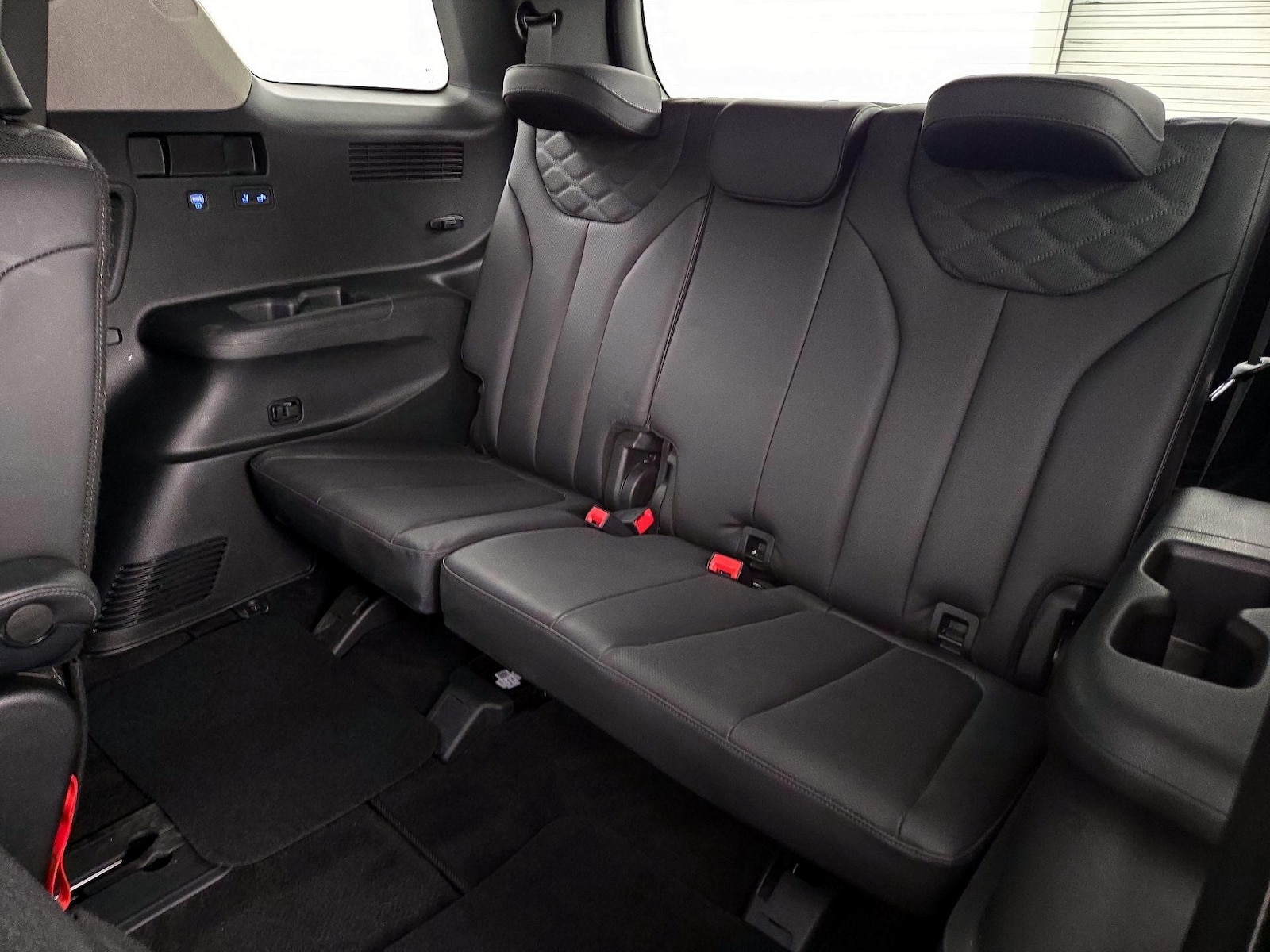 2022 Hyundai Palisade Limited - Photo 23