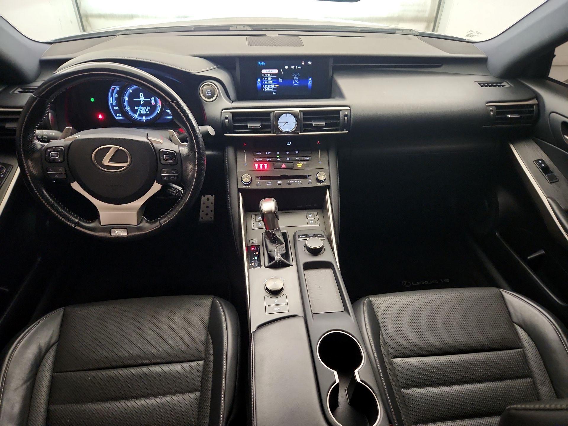 Thumbnail: 2020 Lexus IS - 9