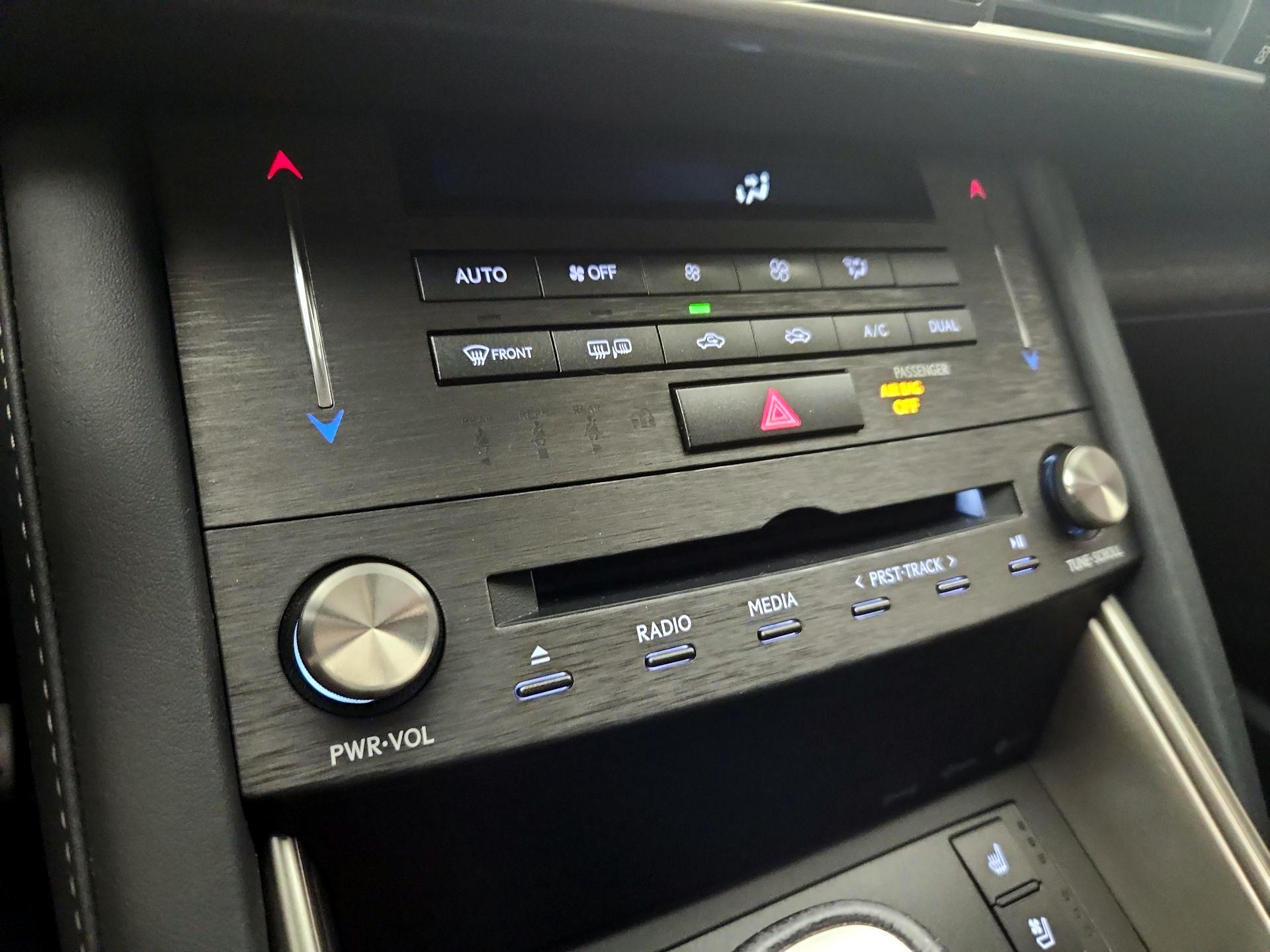 Thumbnail: 2020 Lexus IS - 16