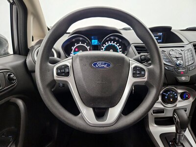Steering Wheel & Instrument Cluster (On)